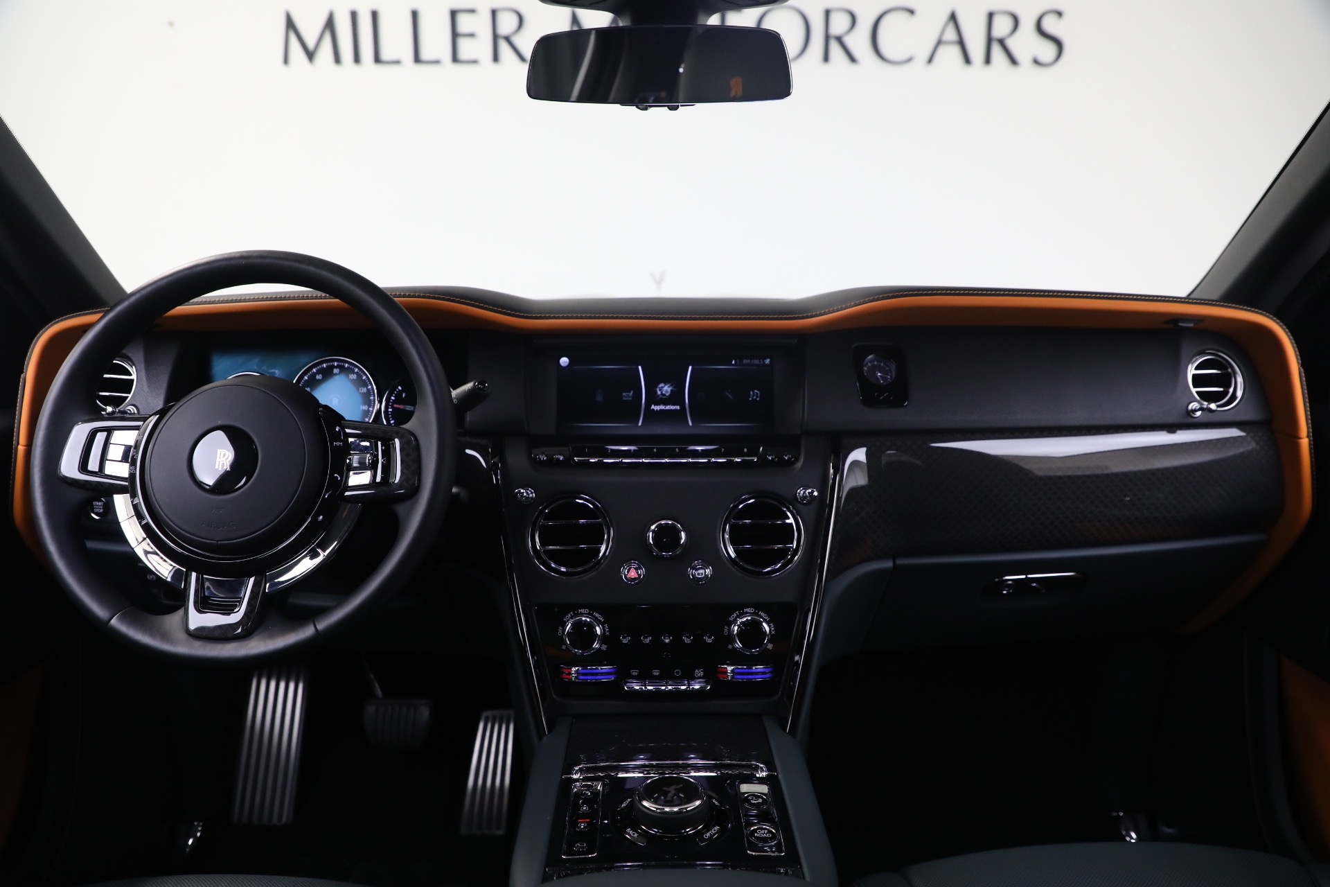 Used-2024-Rolls-Royce-Black-Badge-Cullinan