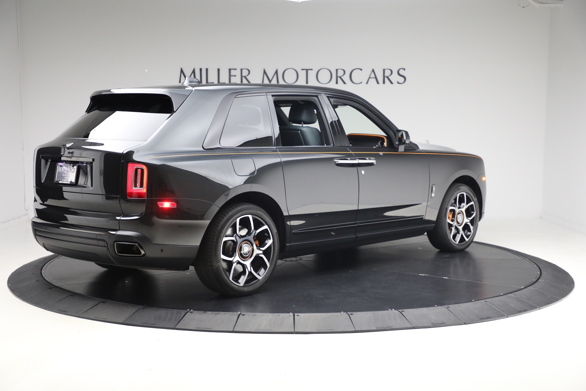 Used-2024-Rolls-Royce-Black-Badge-Cullinan
