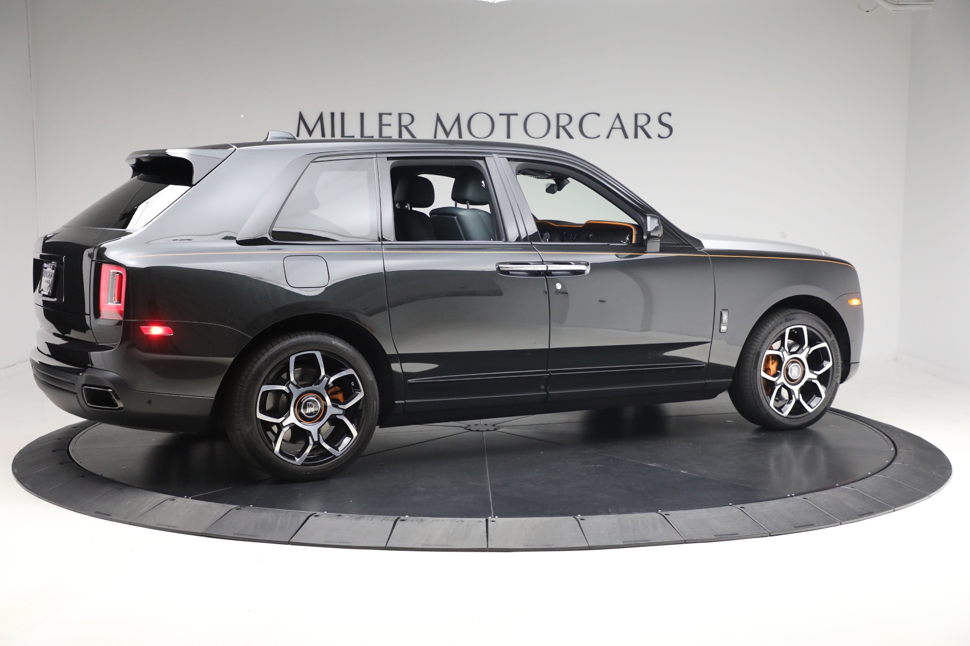 Used-2024-Rolls-Royce-Black-Badge-Cullinan