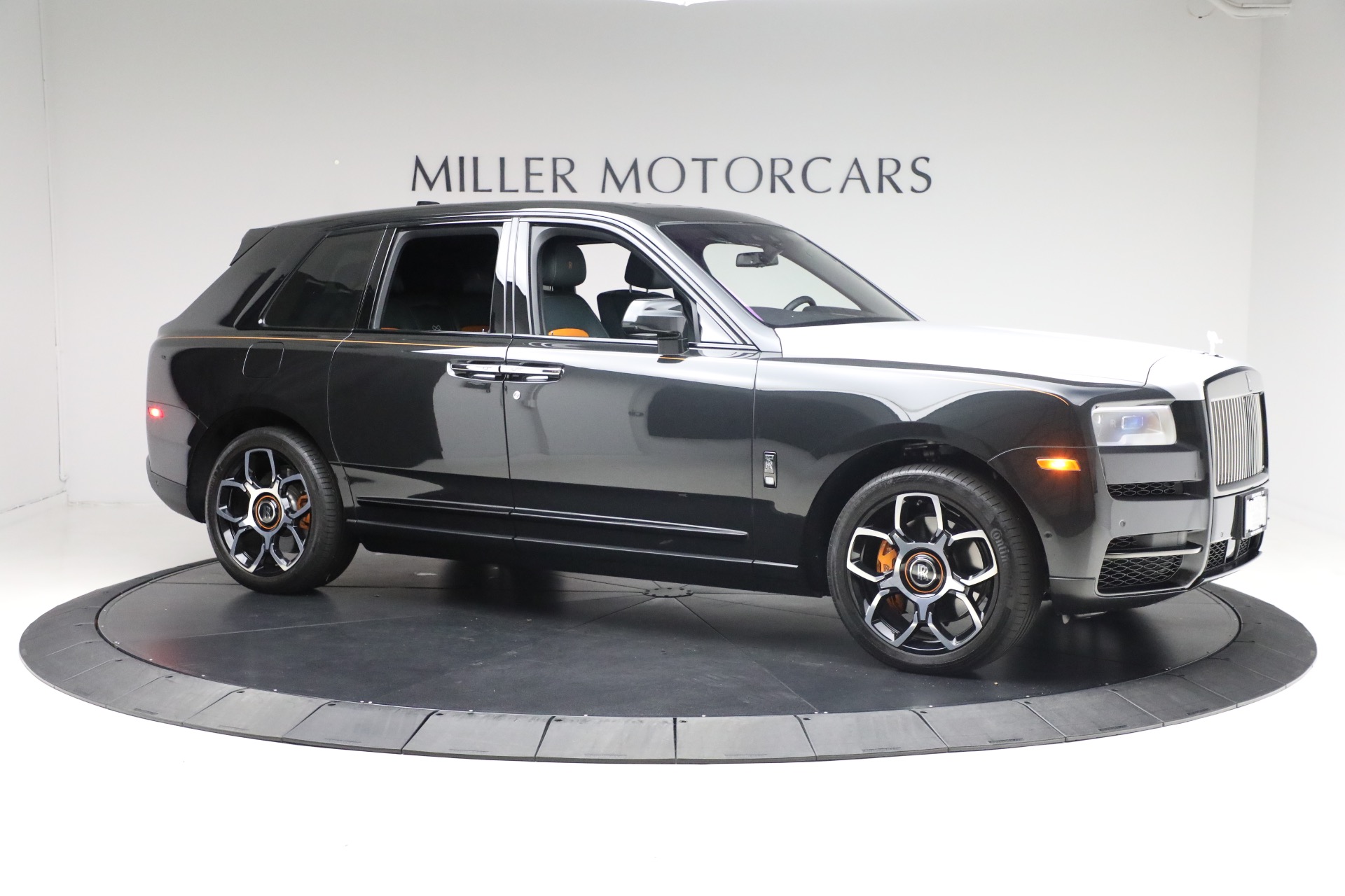 Used-2024-Rolls-Royce-Black-Badge-Cullinan