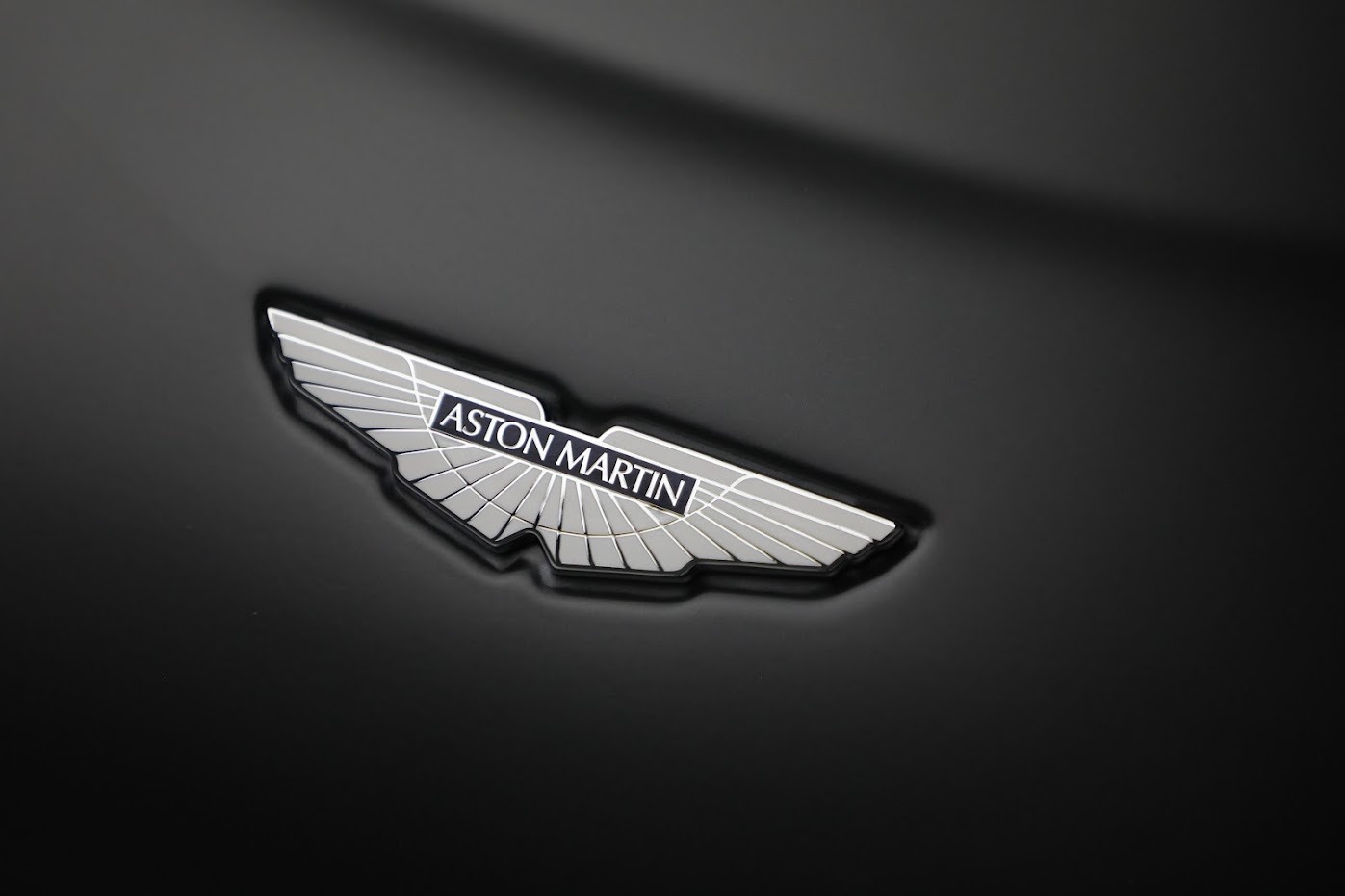 Used-2012-Aston-Martin-V12-Vantage-Carbon-Black