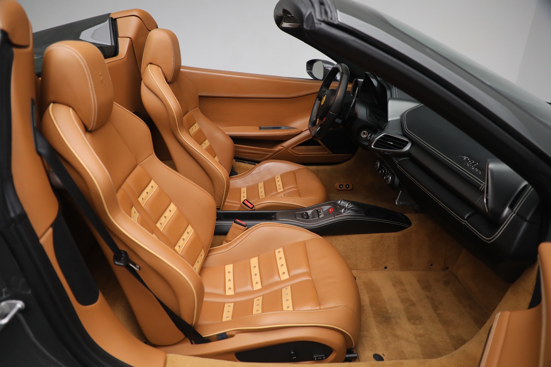 Used-2014-Ferrari-458-Spider