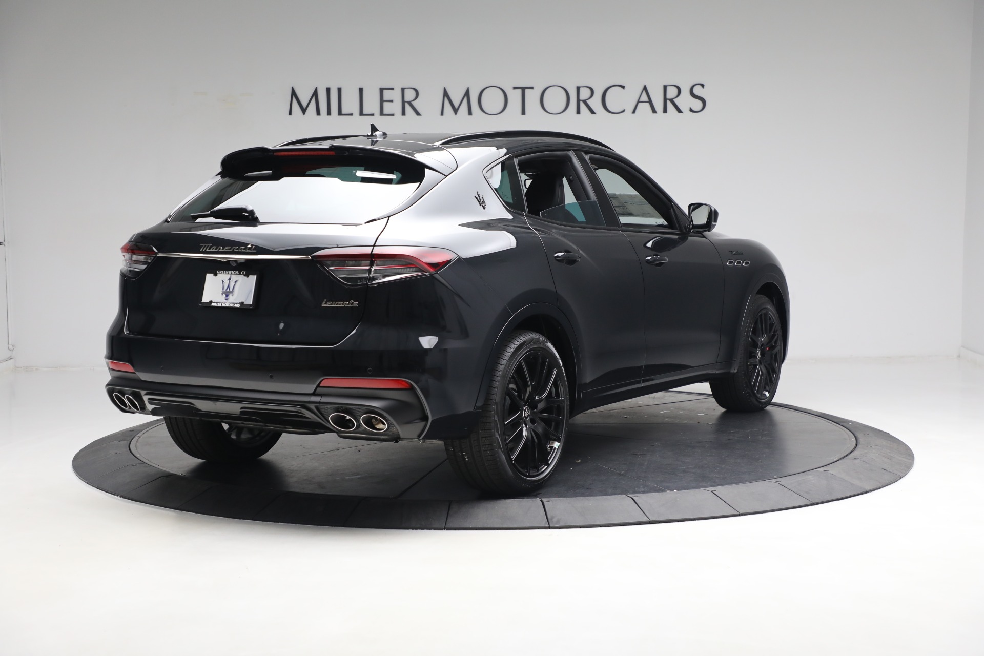 New-2024-Maserati-Levante-Modena-Ultima