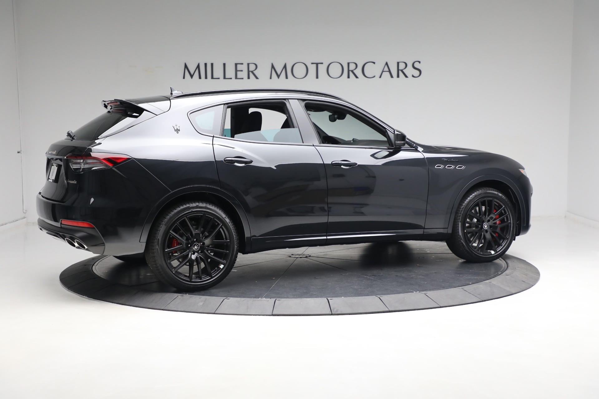 New-2024-Maserati-Levante-Modena-Ultima