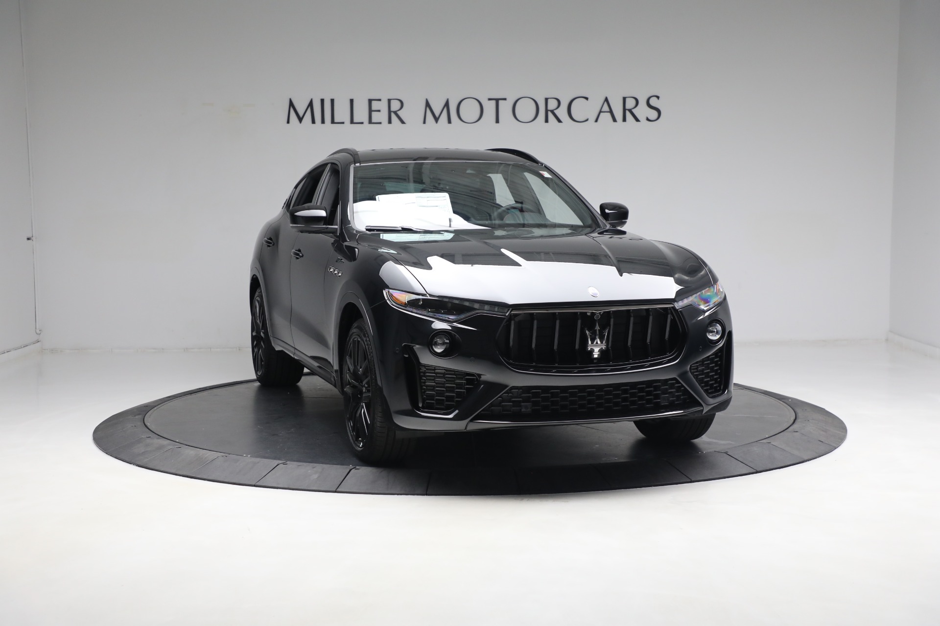 New-2024-Maserati-Levante-Modena-Ultima