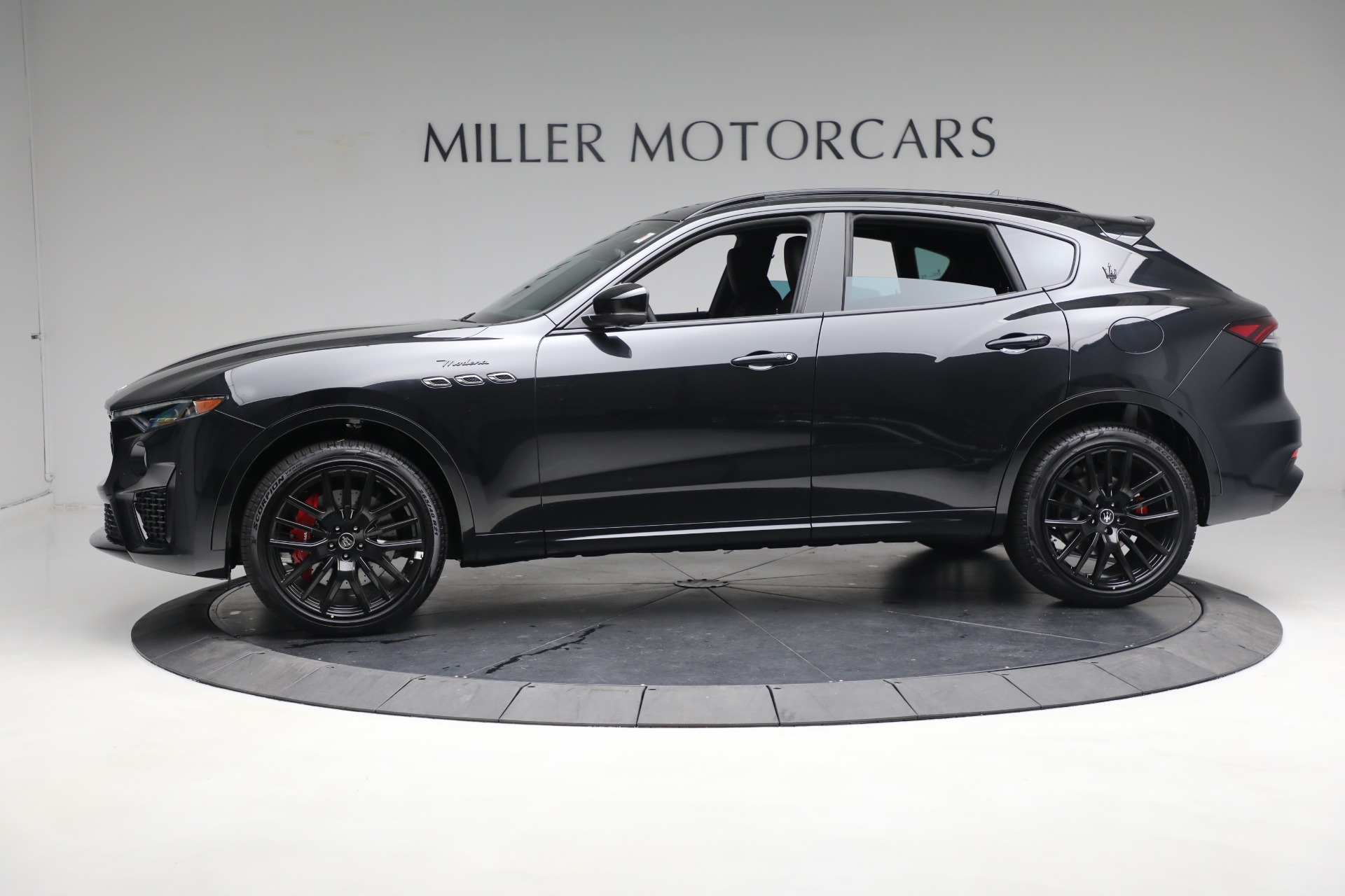 New-2024-Maserati-Levante-Modena-Ultima