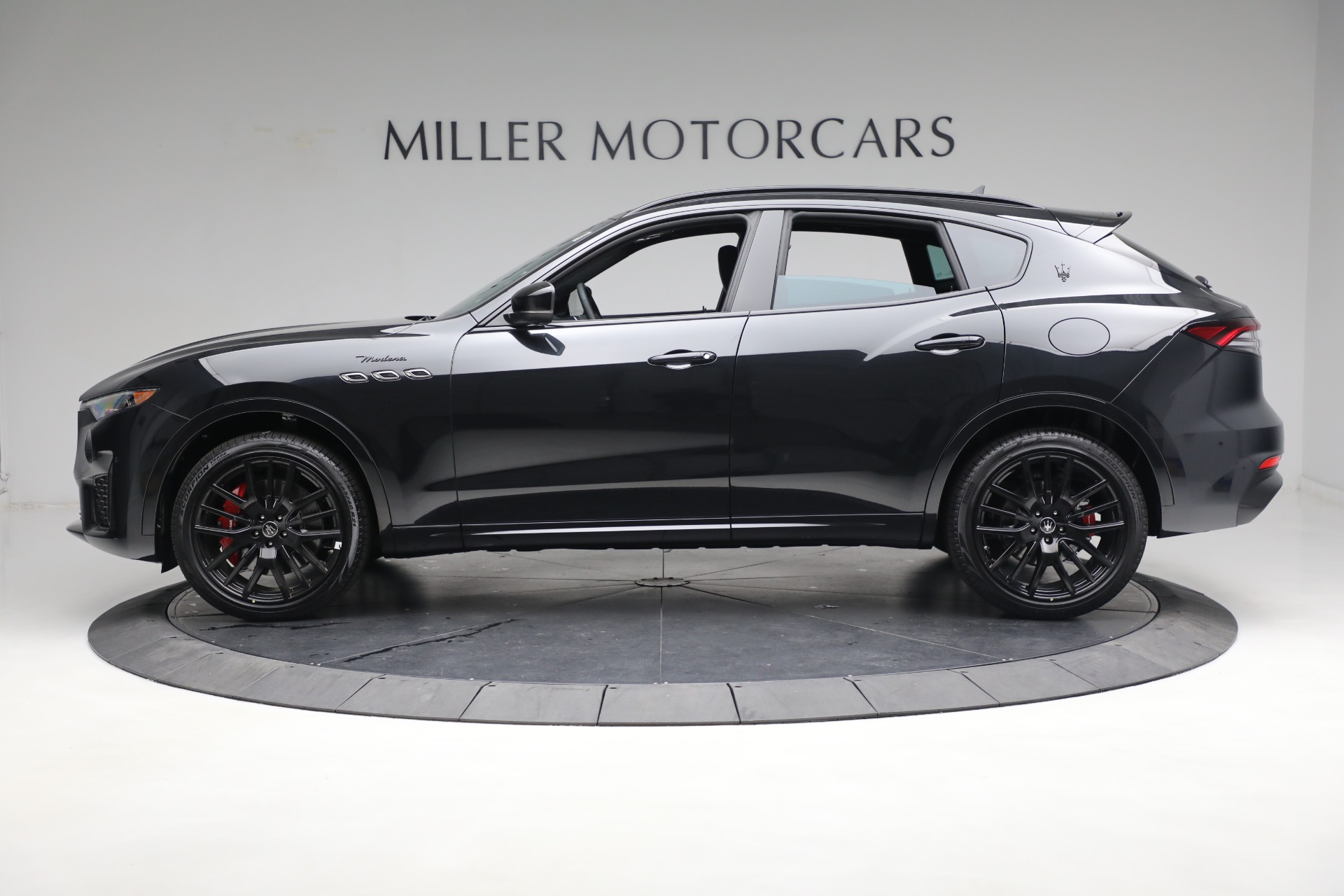 New-2024-Maserati-Levante-Modena-Ultima