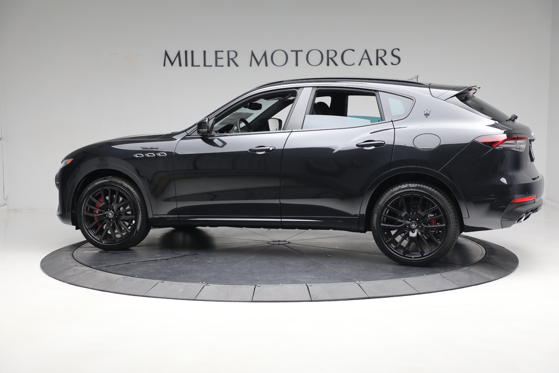 New-2024-Maserati-Levante-Modena-Ultima