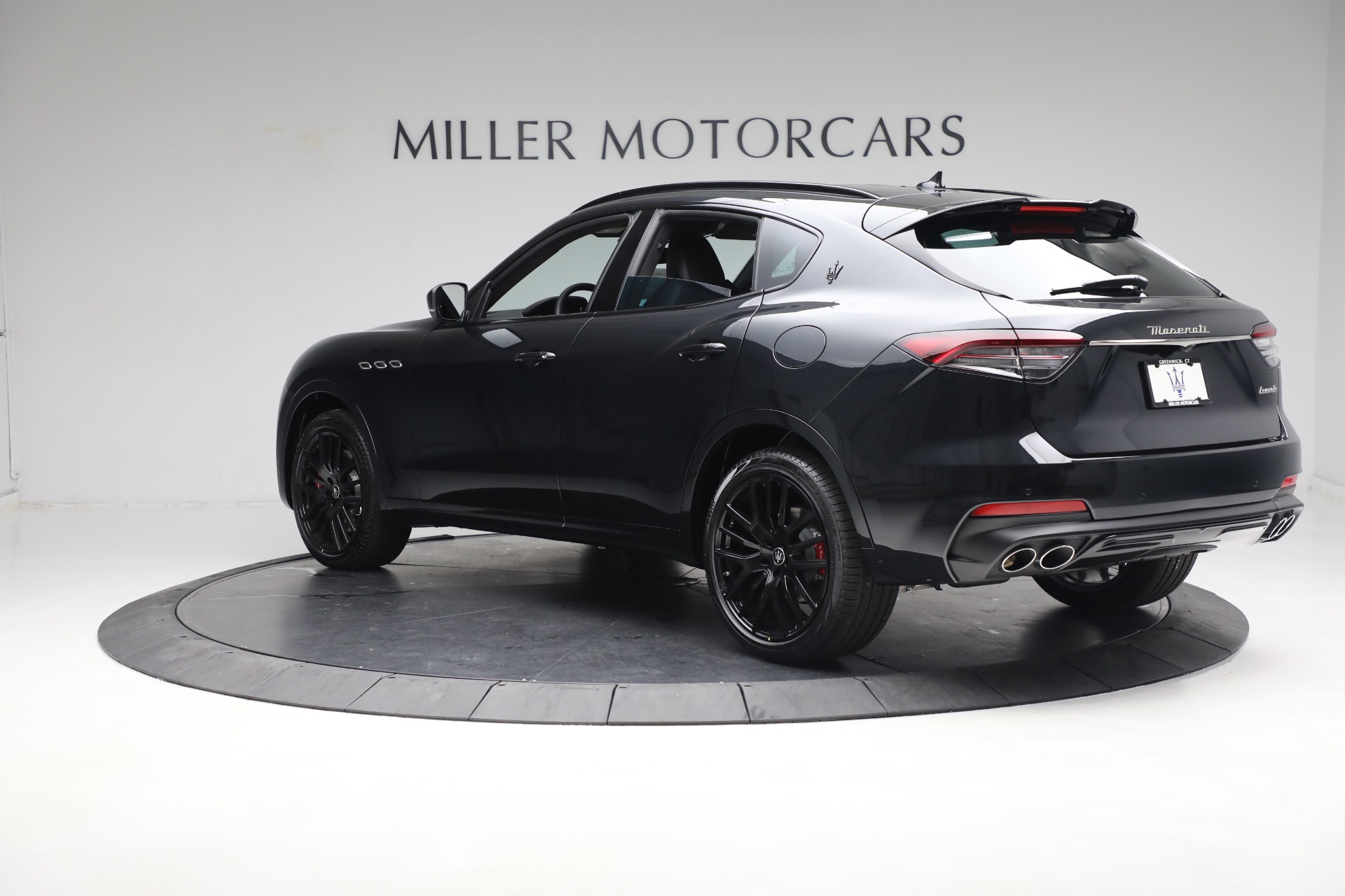 New-2024-Maserati-Levante-Modena-Ultima