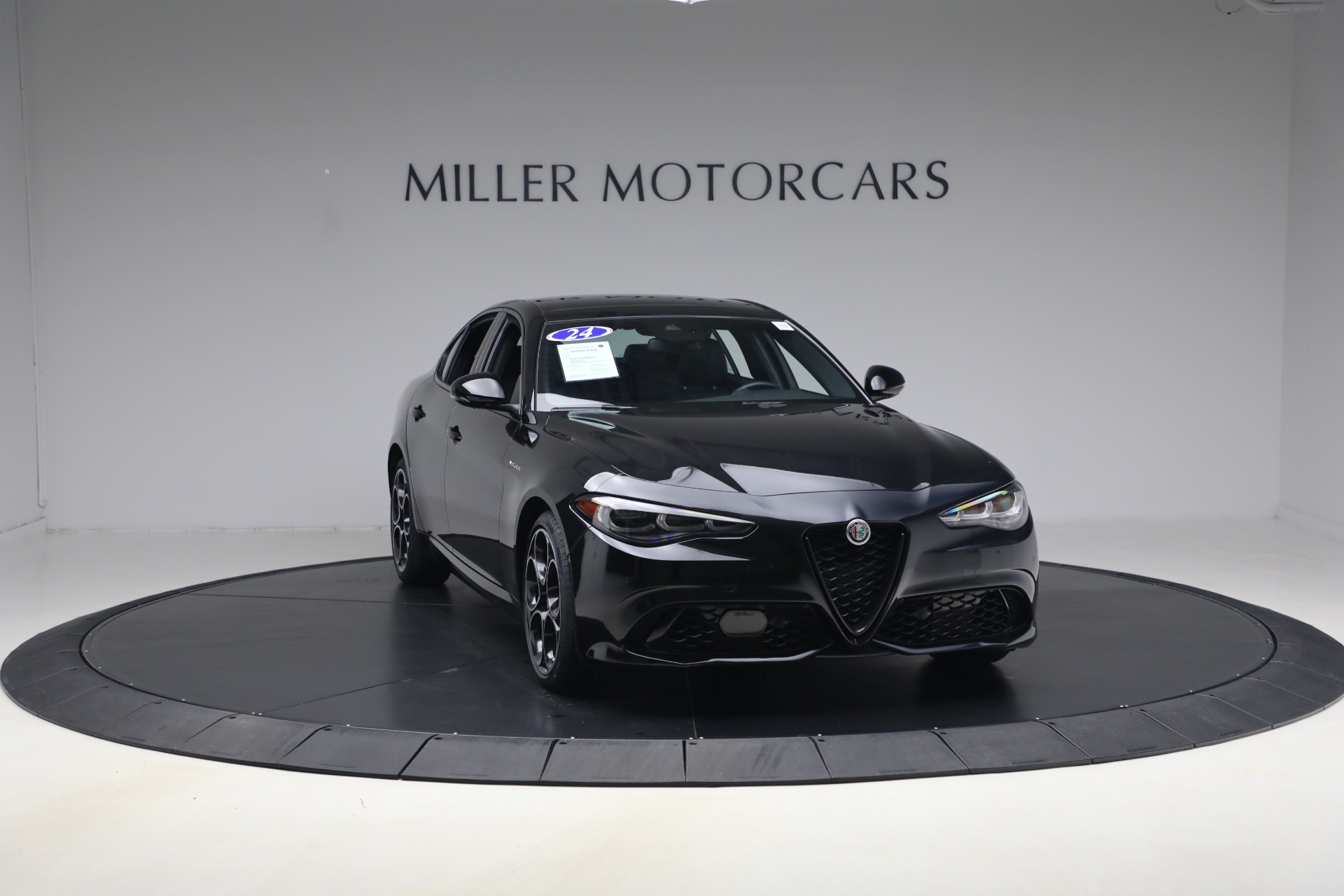 Used-2024-Alfa-Romeo-Giulia-Veloce