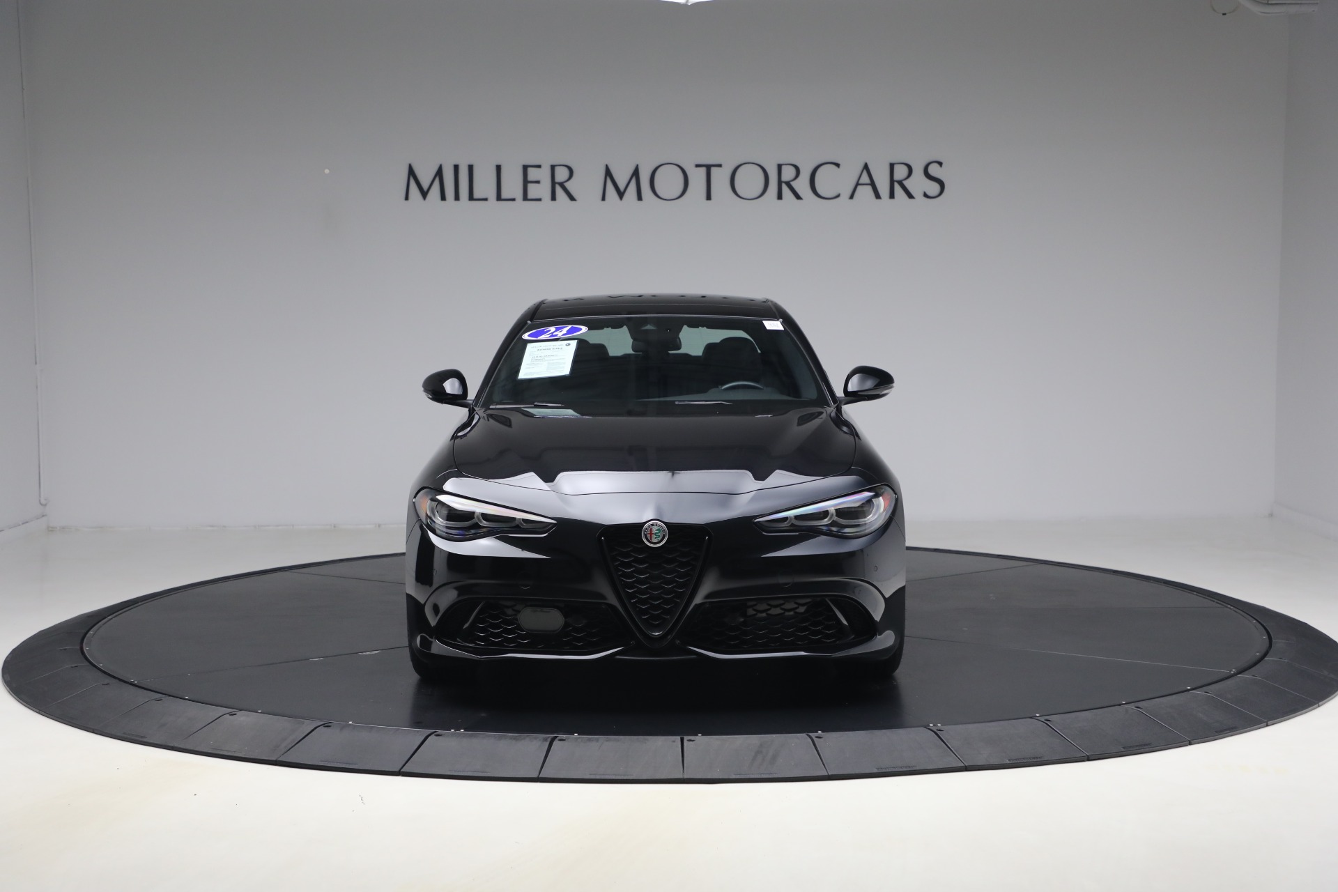 Used-2024-Alfa-Romeo-Giulia-Veloce
