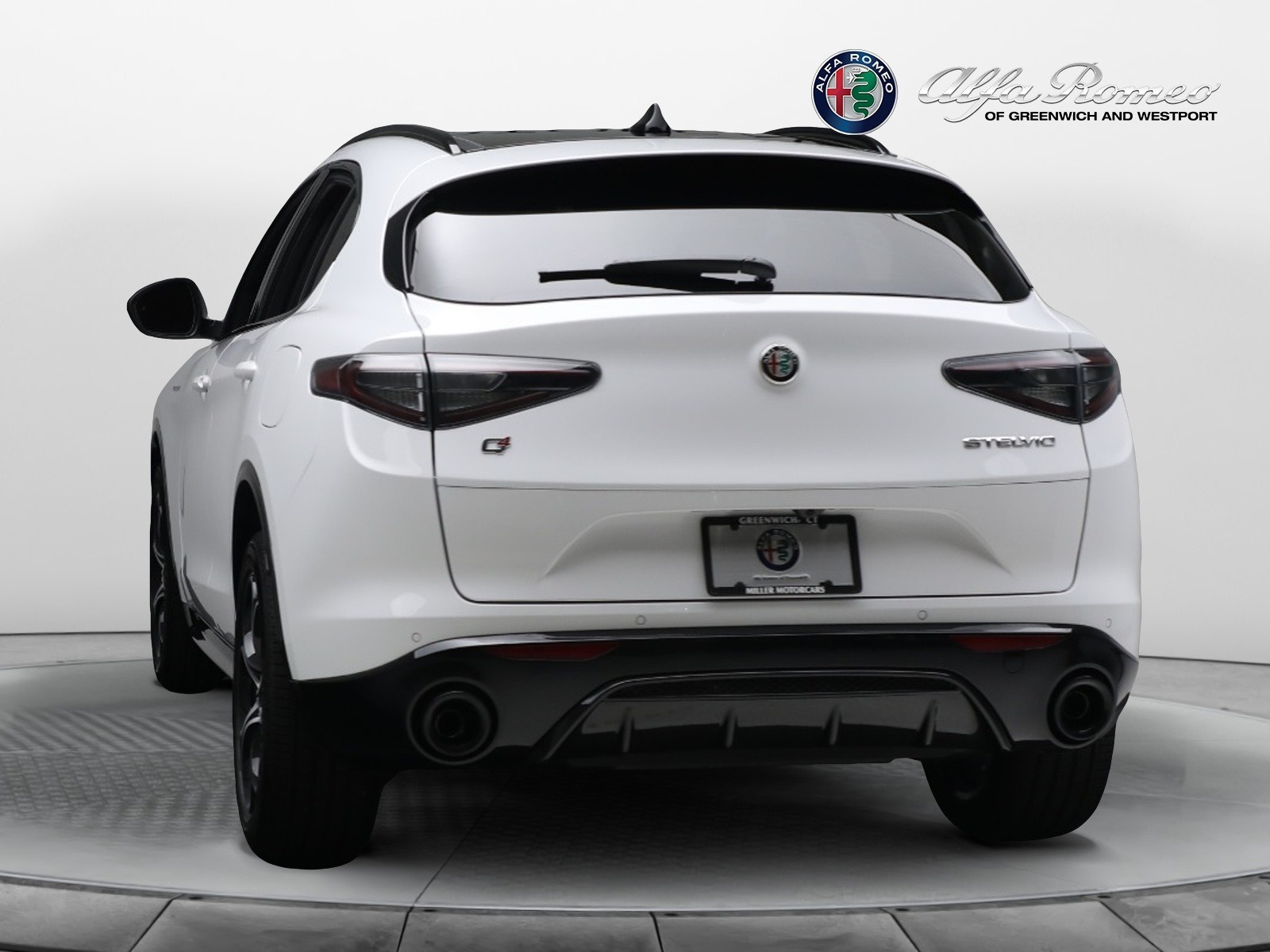 New-2024-Alfa-Romeo-Stelvio-Veloce