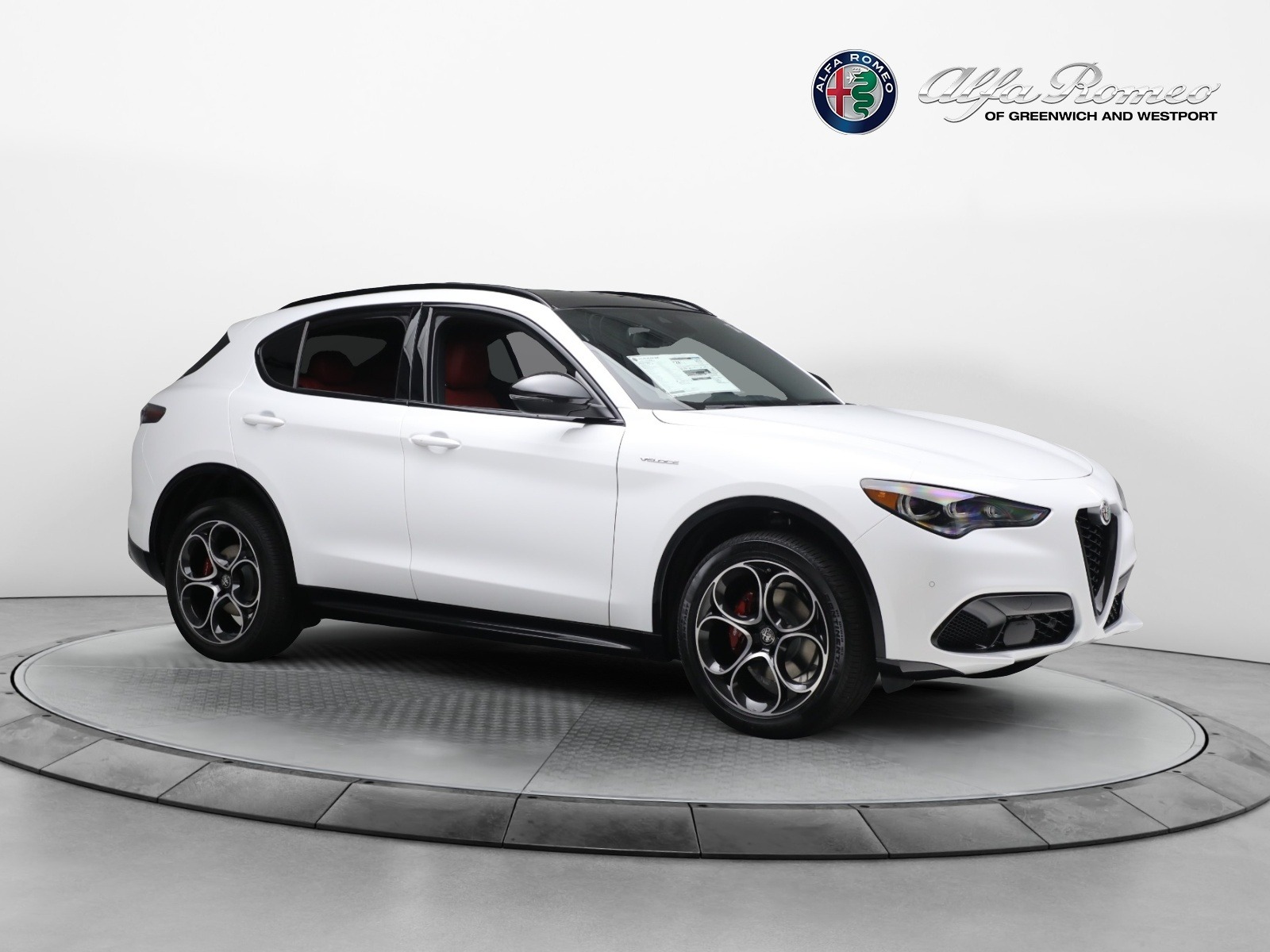 New-2024-Alfa-Romeo-Stelvio-Veloce