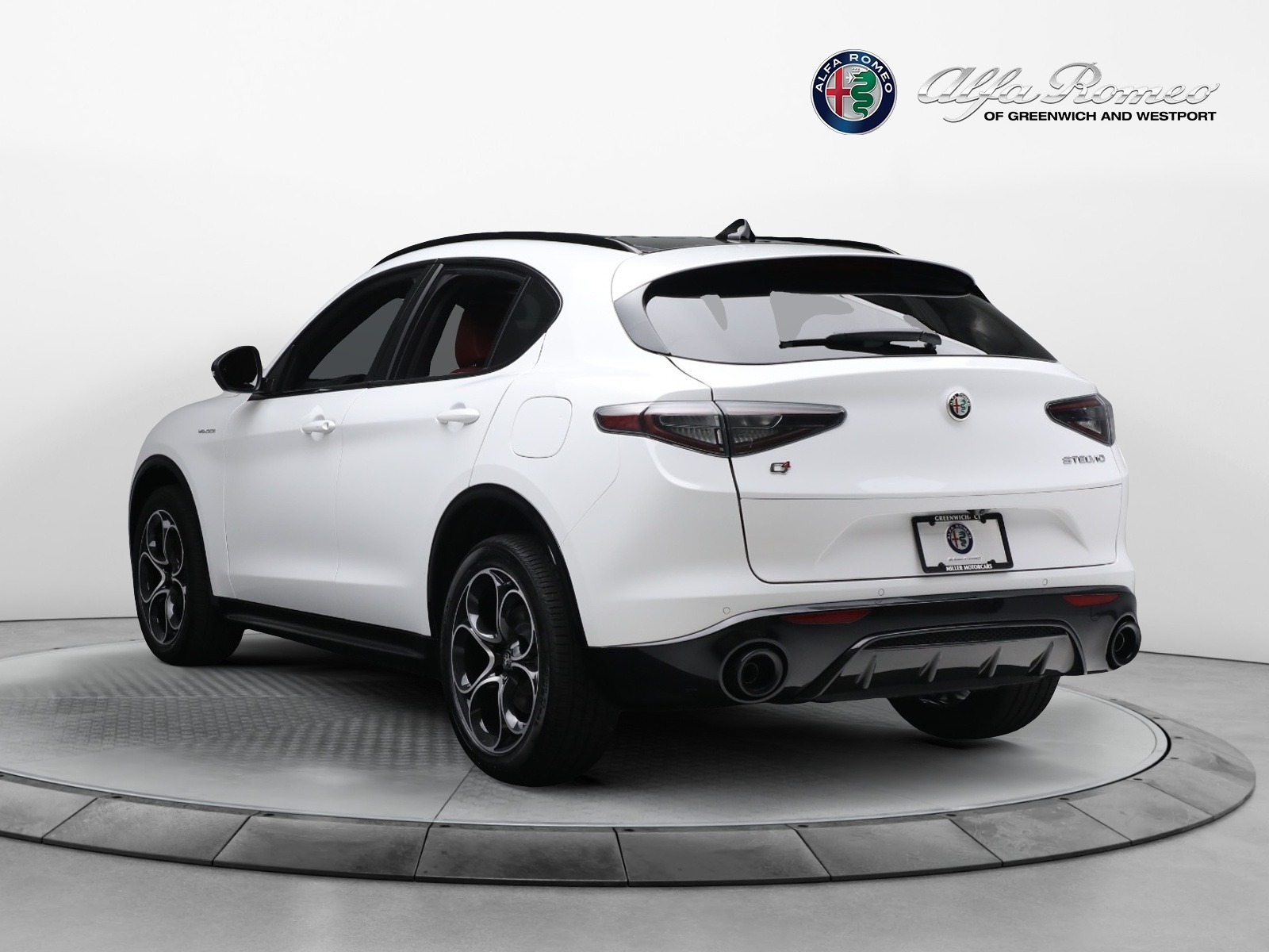 New-2024-Alfa-Romeo-Stelvio-Veloce