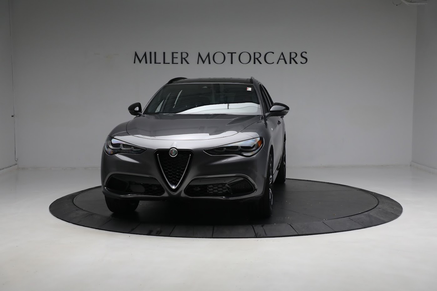 New-2024-Alfa-Romeo-Stelvio-Ti