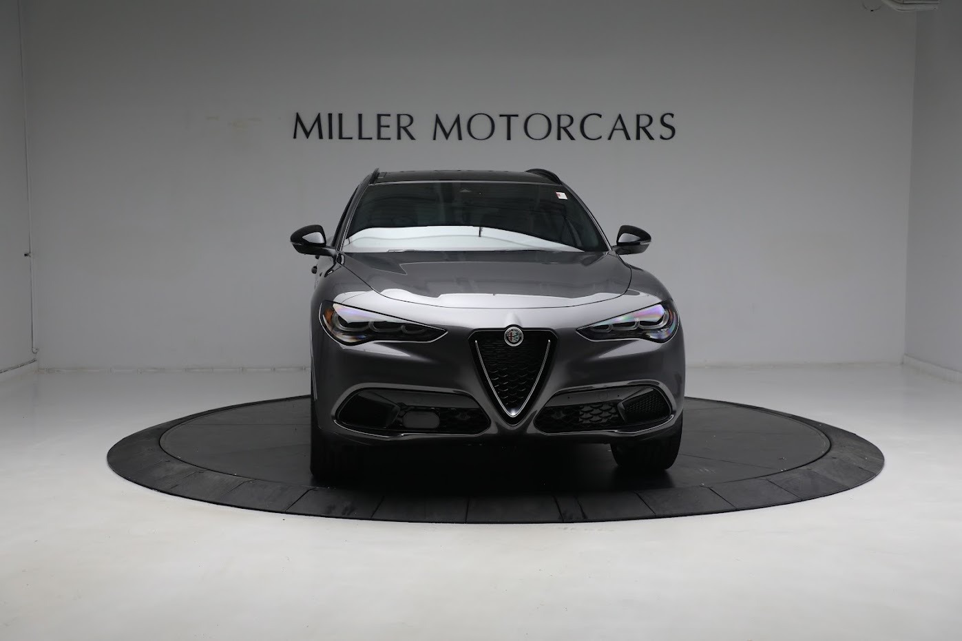 New-2024-Alfa-Romeo-Stelvio-Ti