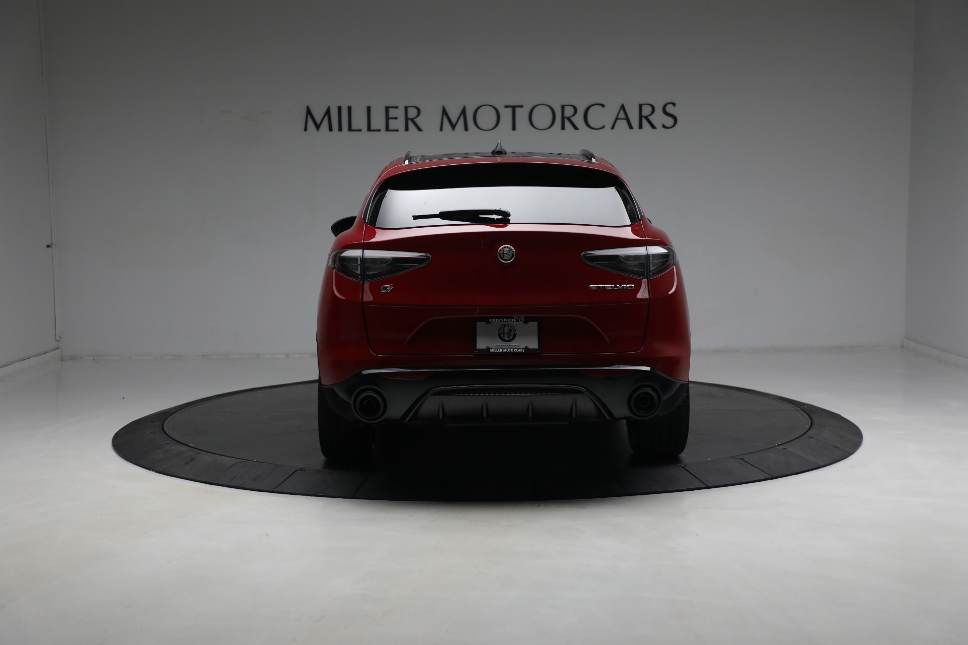 New-2024-Alfa-Romeo-Stelvio-Veloce