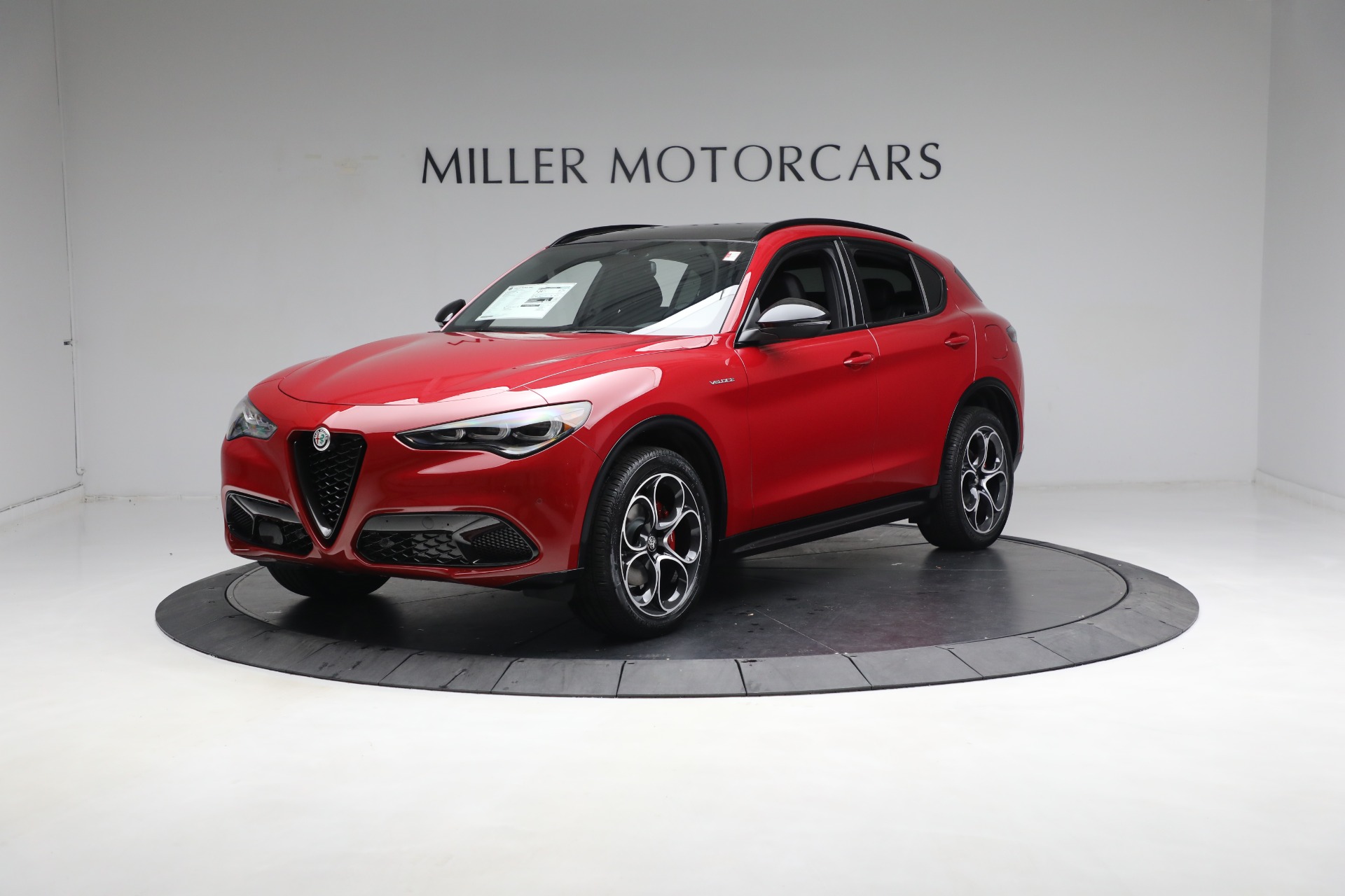 New-2024-Alfa-Romeo-Stelvio-Veloce