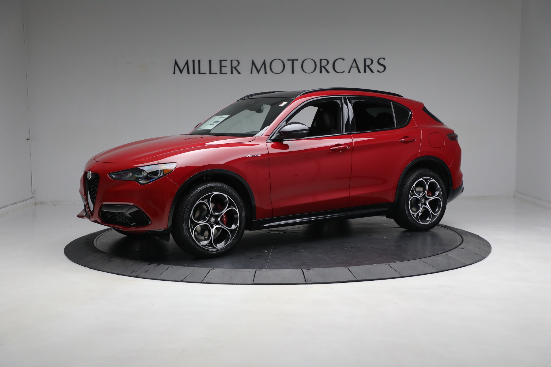 New-2024-Alfa-Romeo-Stelvio-Veloce