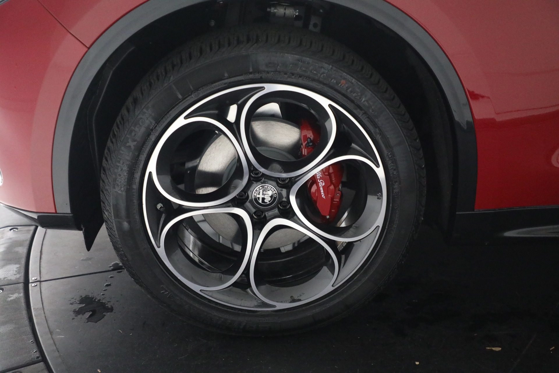 New-2024-Alfa-Romeo-Stelvio-Veloce