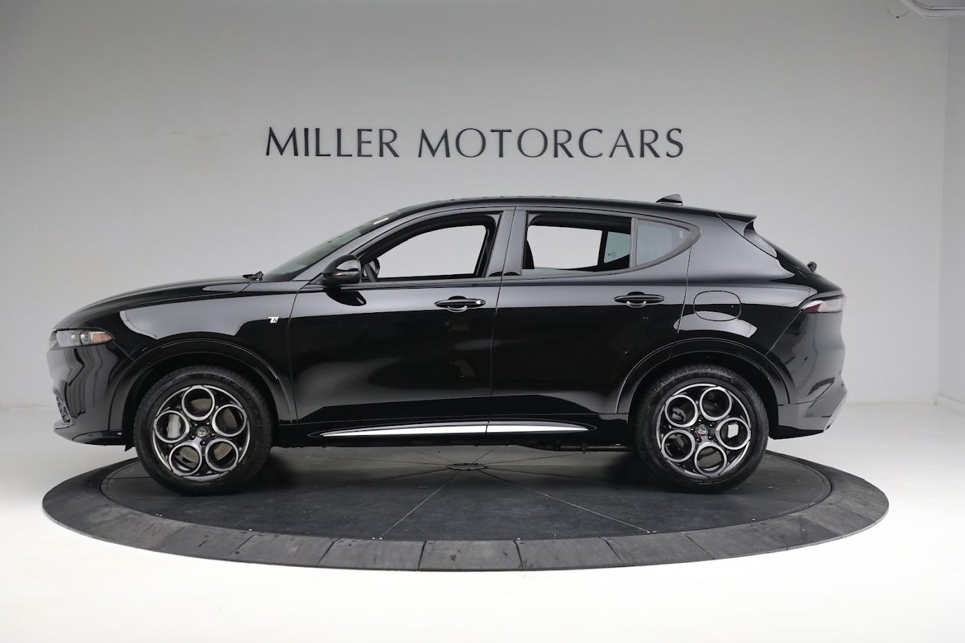 New-2024-Alfa-Romeo-Tonale-Ti