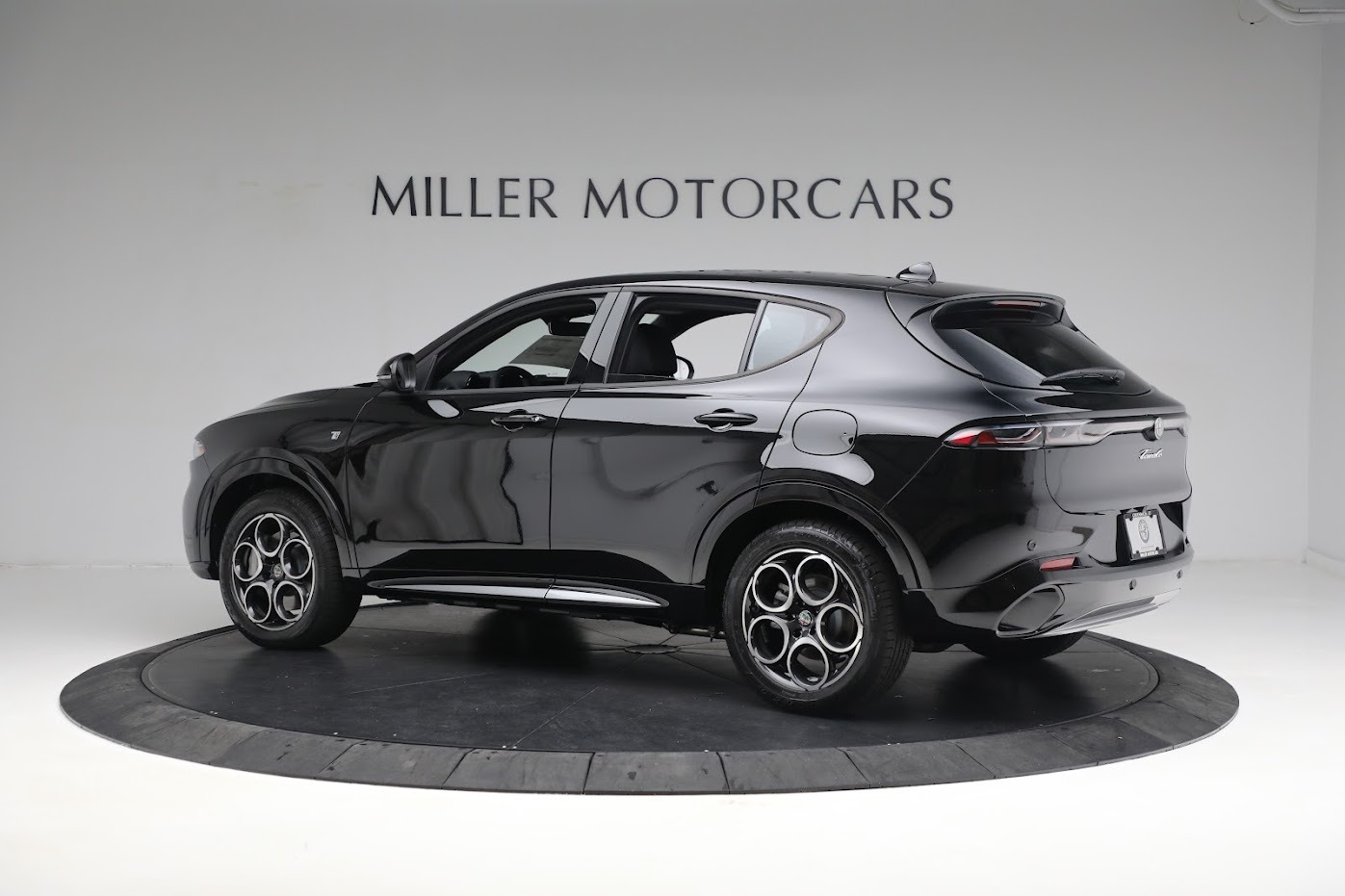 New-2024-Alfa-Romeo-Tonale-Ti