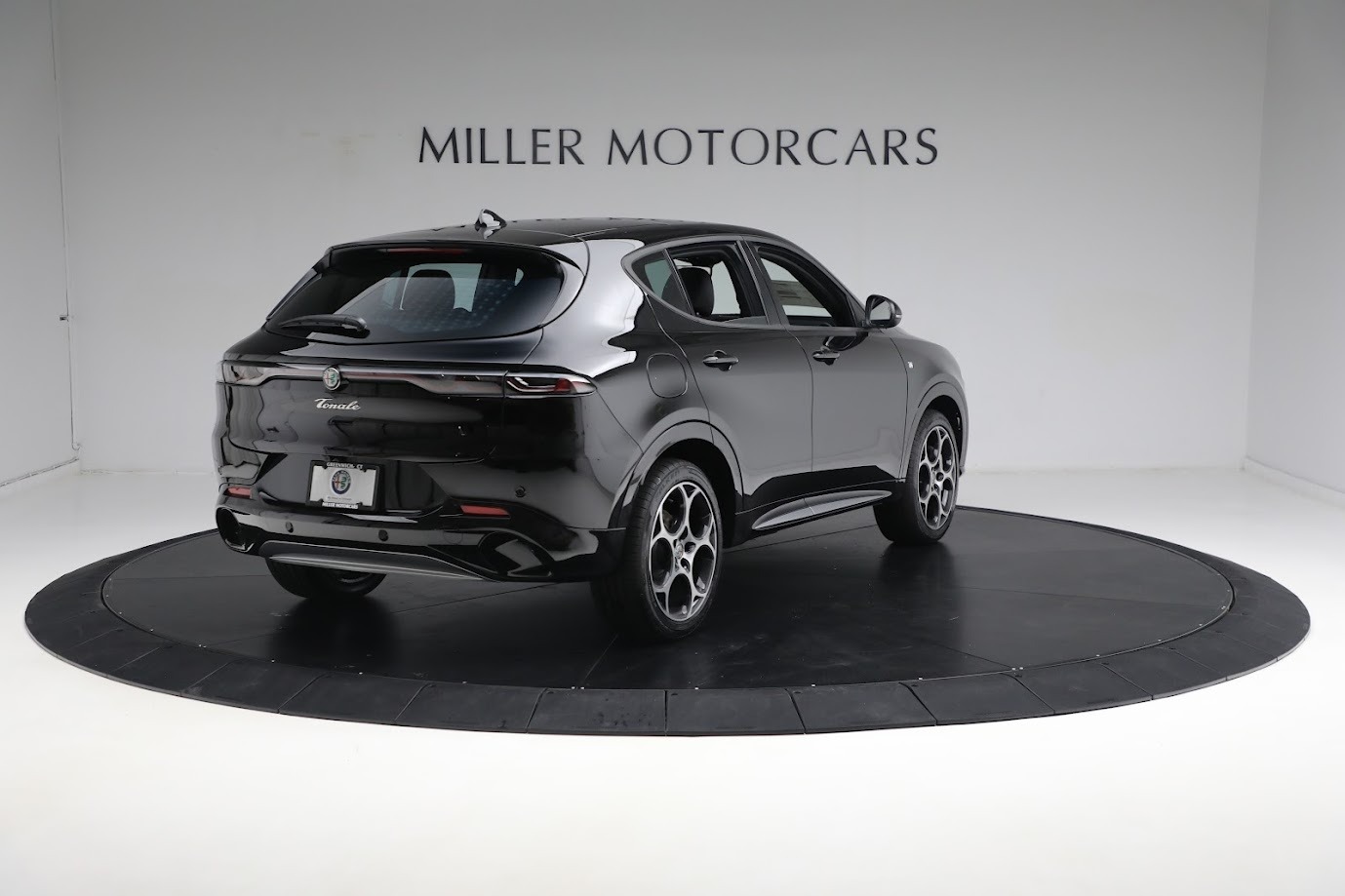 Used-2024-Alfa-Romeo-Tonale-Ti