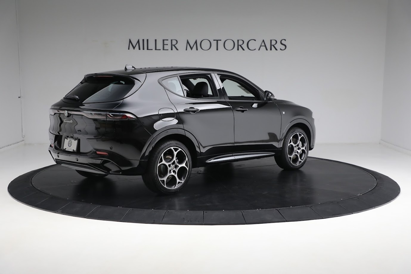 Used-2024-Alfa-Romeo-Tonale-Ti