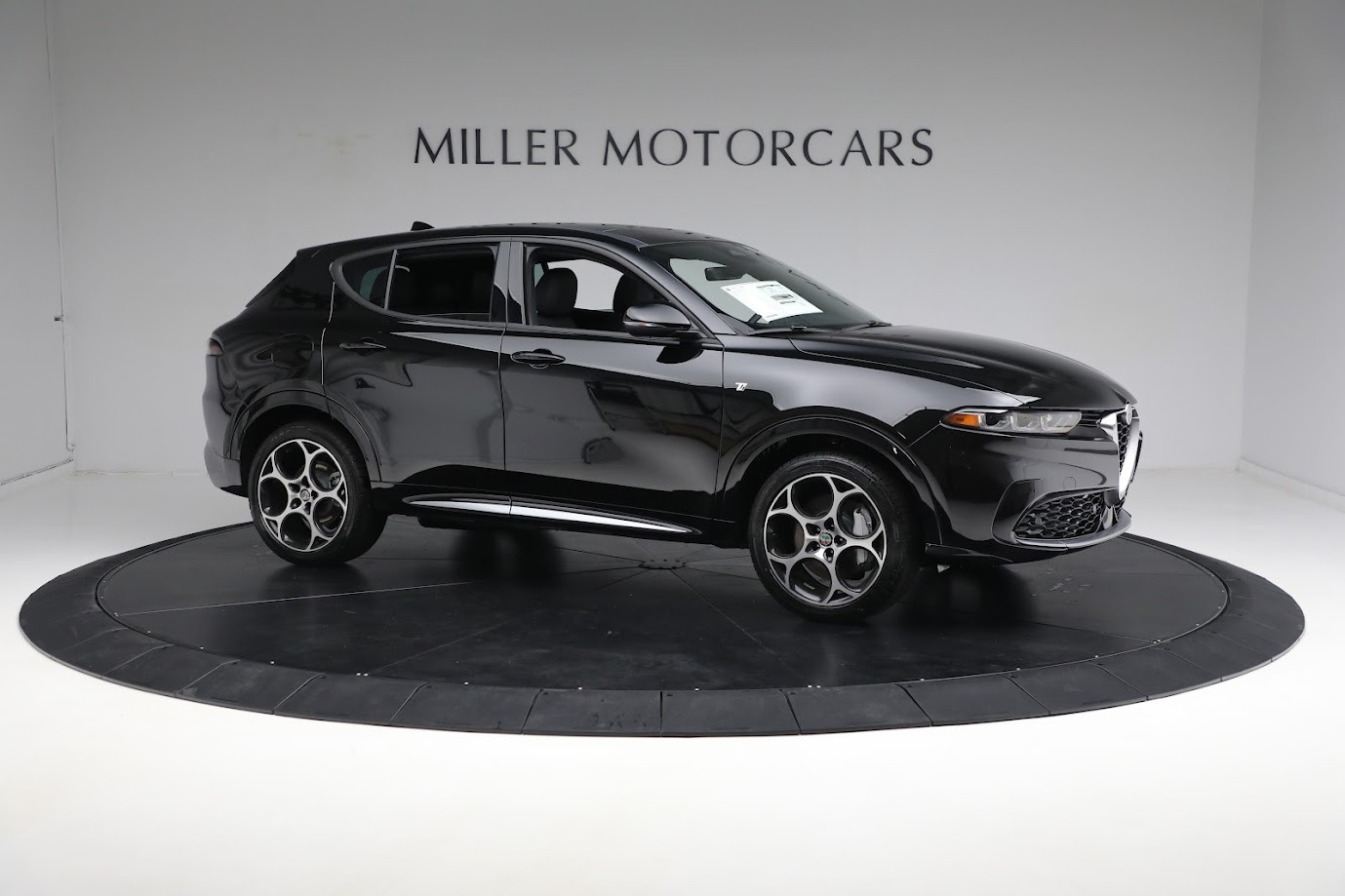Used-2024-Alfa-Romeo-Tonale-Ti