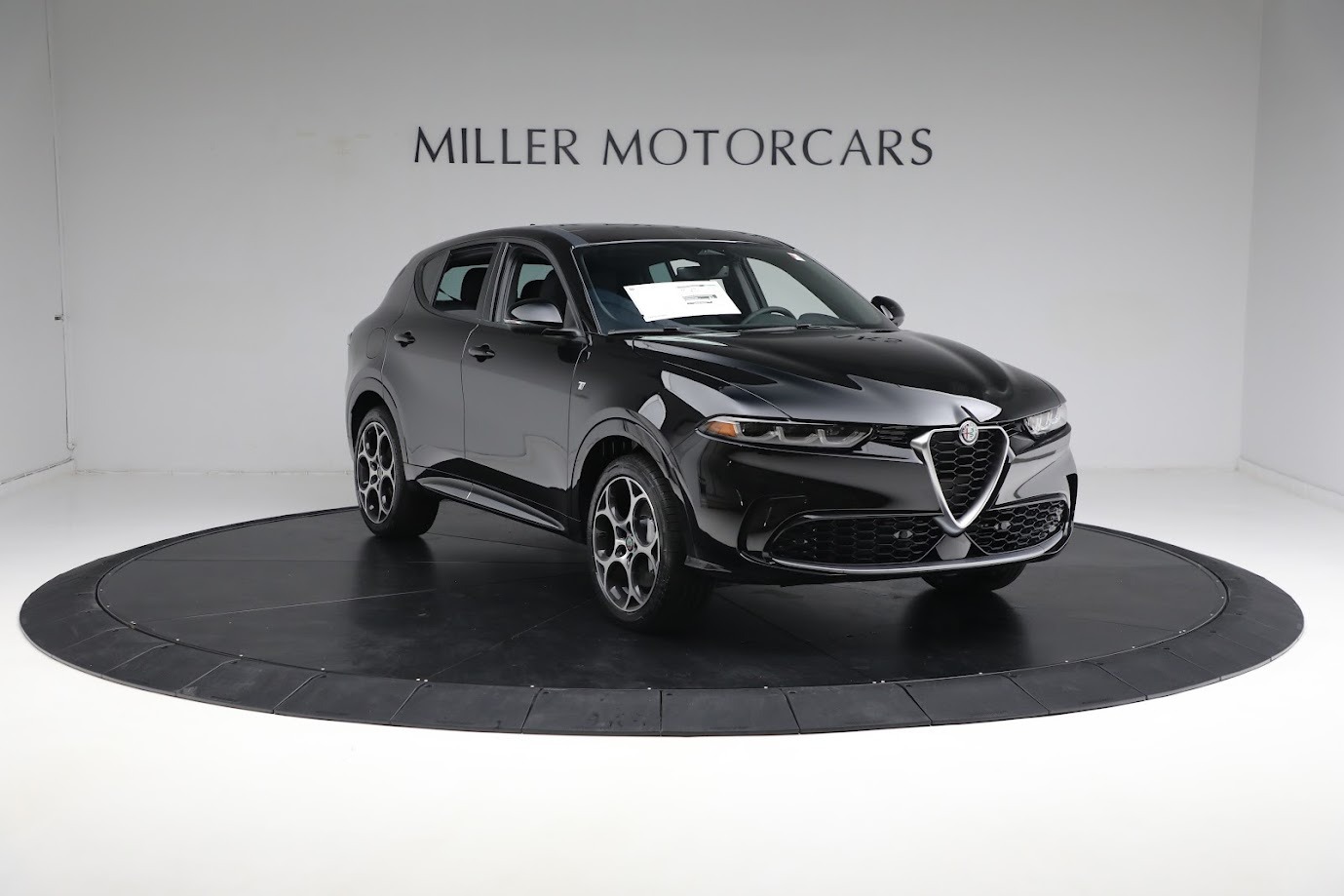 Used-2024-Alfa-Romeo-Tonale-Ti