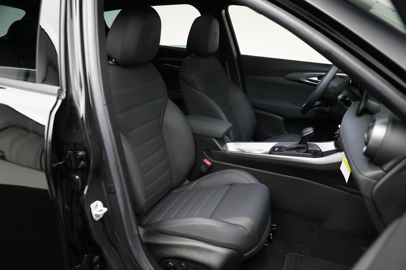 Used-2024-Alfa-Romeo-Tonale-Ti