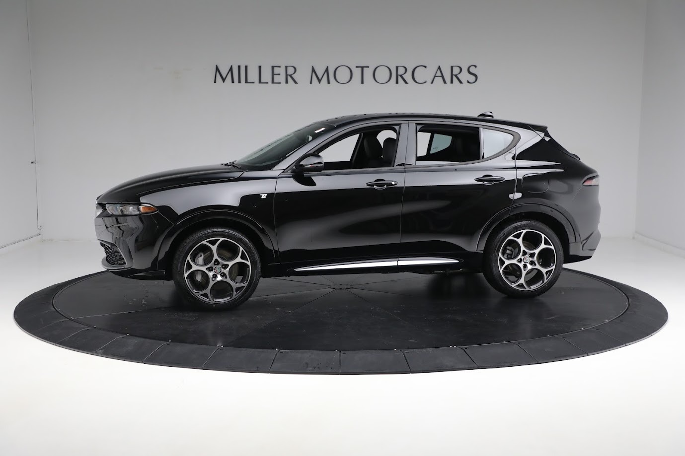 Used-2024-Alfa-Romeo-Tonale-Ti