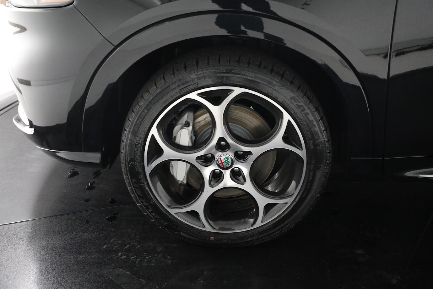 Used-2024-Alfa-Romeo-Tonale-Ti