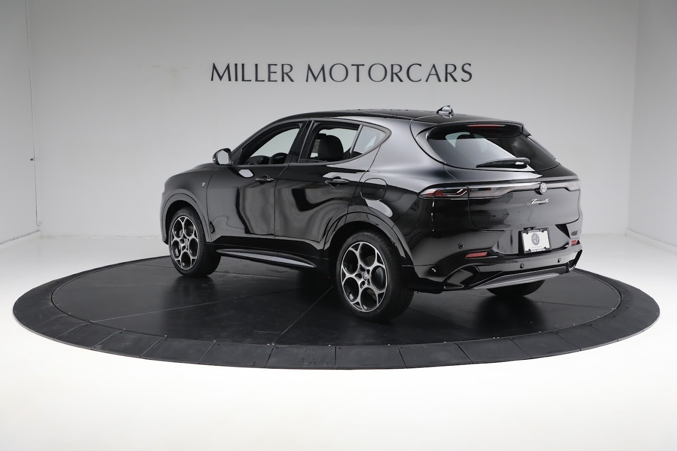 Used-2024-Alfa-Romeo-Tonale-Ti