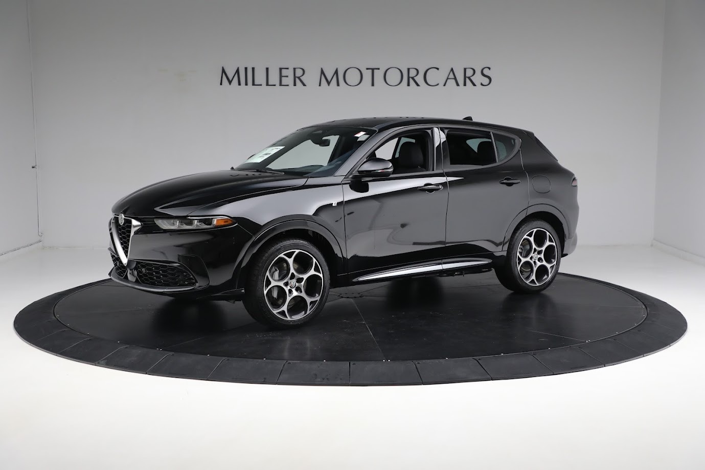 Used-2024-Alfa-Romeo-Tonale-Ti