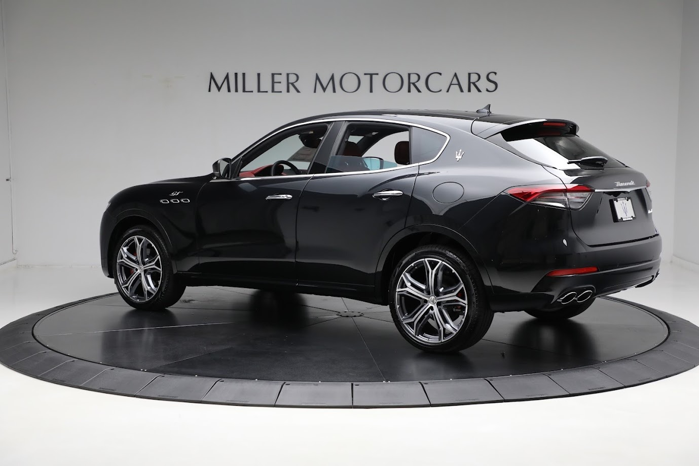 New-2023-Maserati-Levante-GT