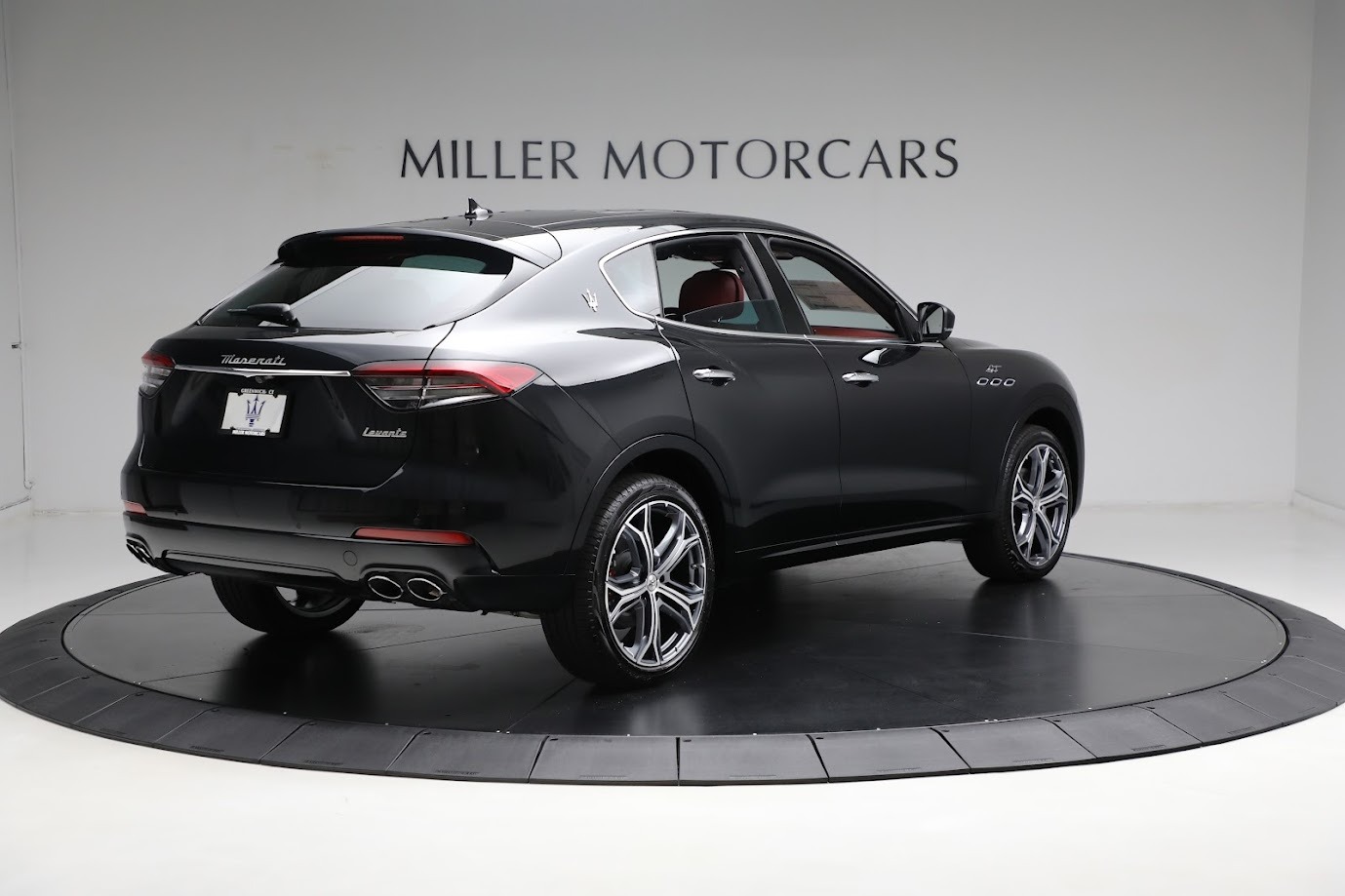 New-2023-Maserati-Levante-GT