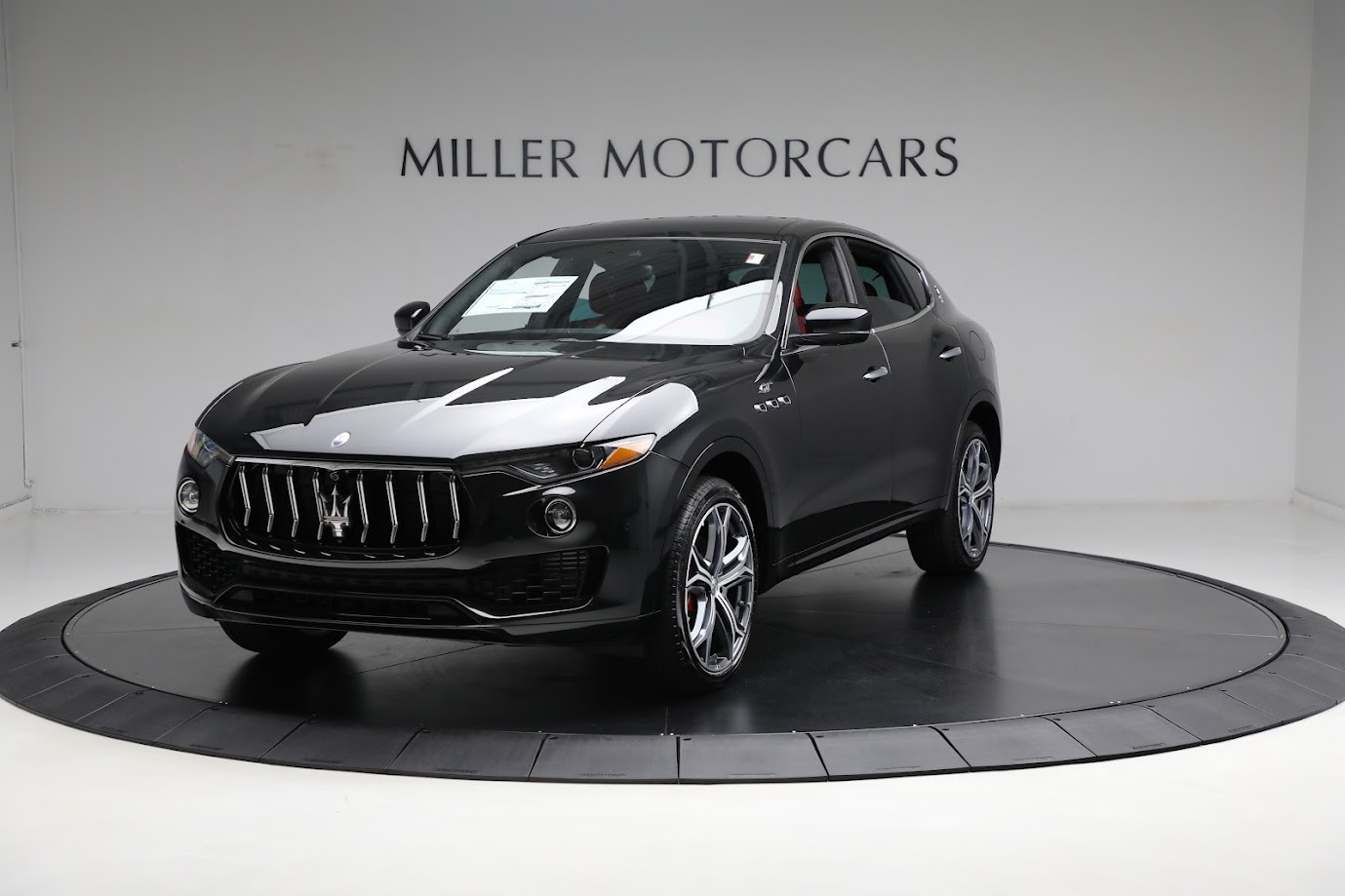 New-2023-Maserati-Levante-GT