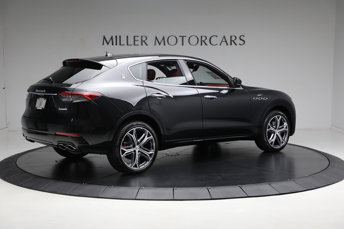 New-2023-Maserati-Levante-GT