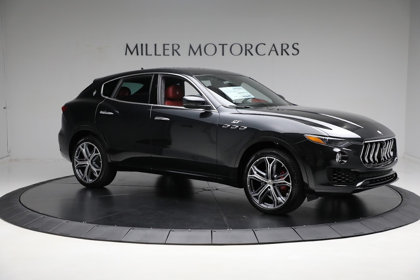 New-2023-Maserati-Levante-GT