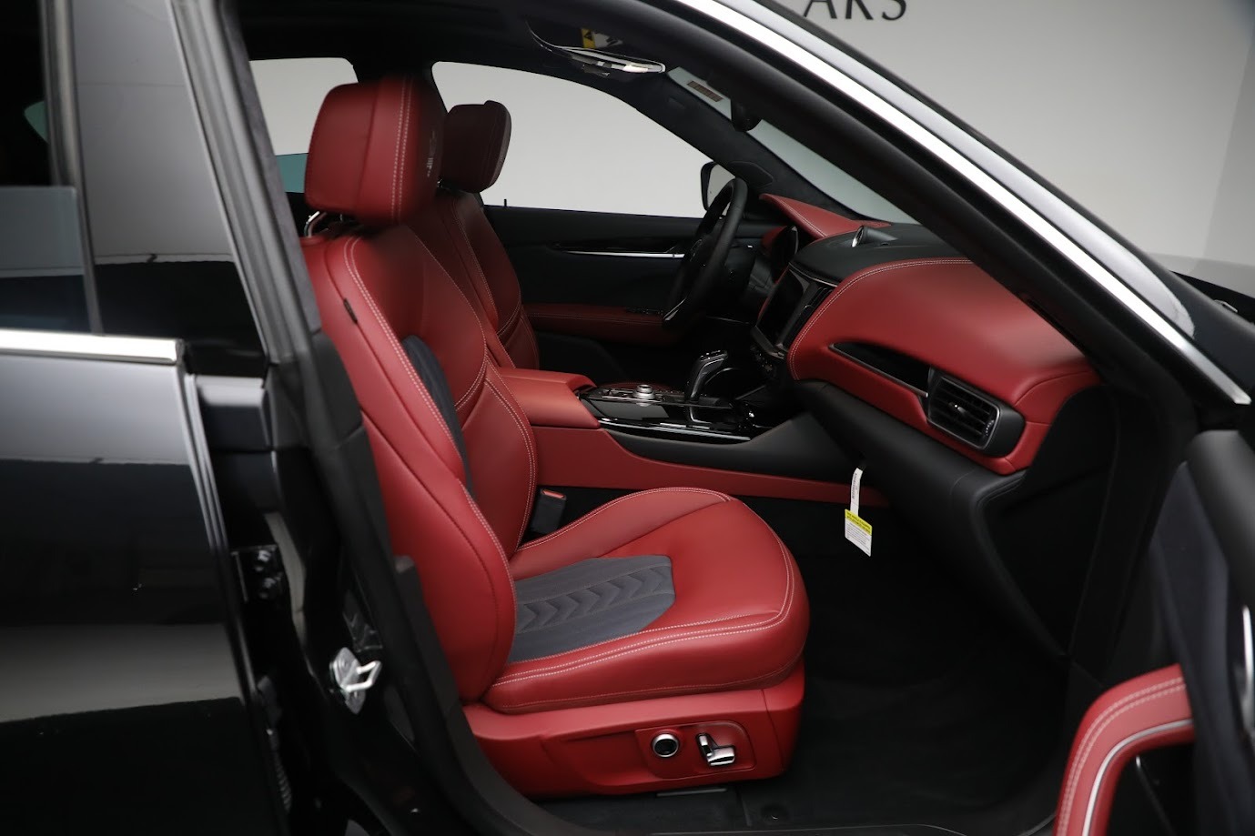 New-2023-Maserati-Levante-GT