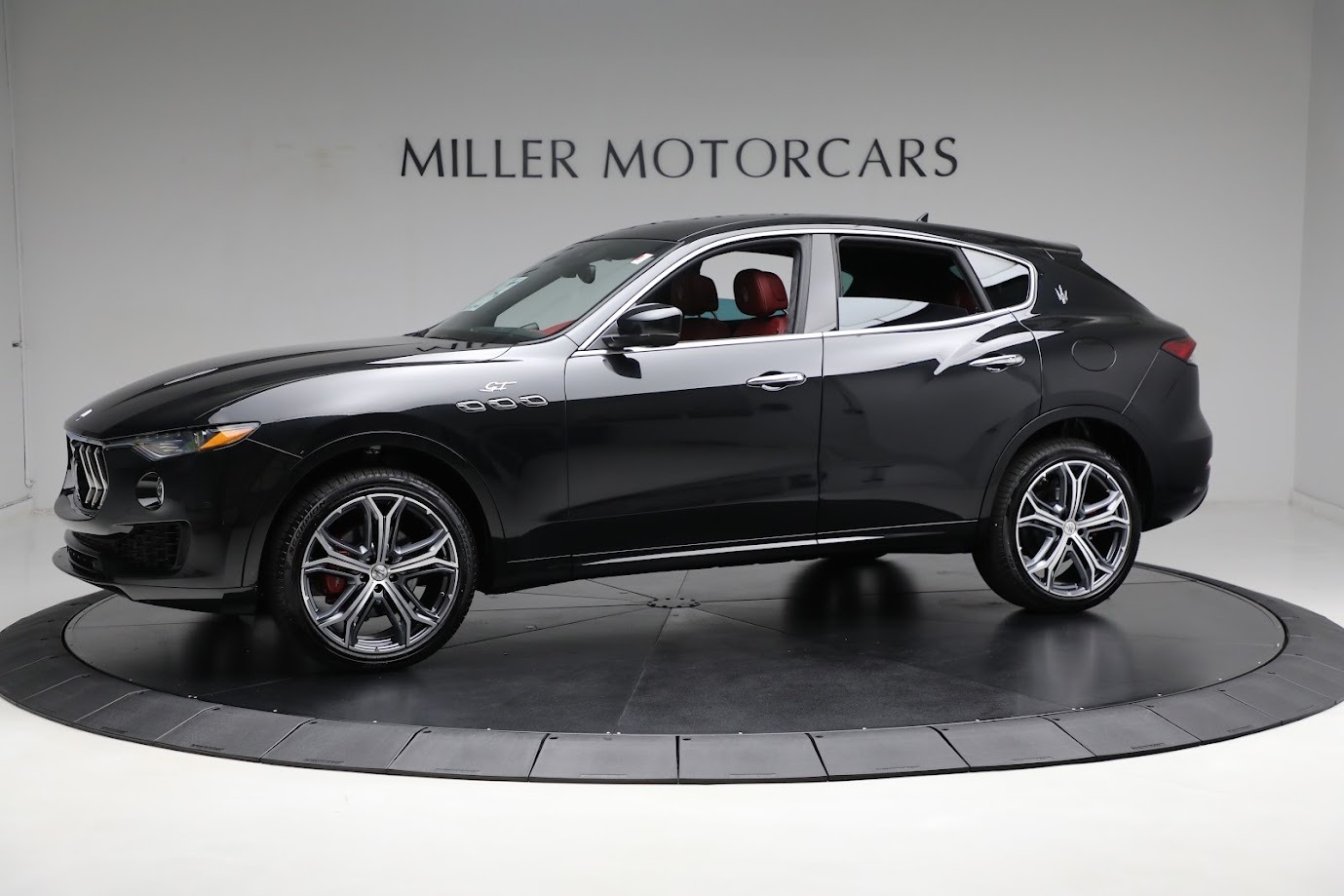 New-2023-Maserati-Levante-GT