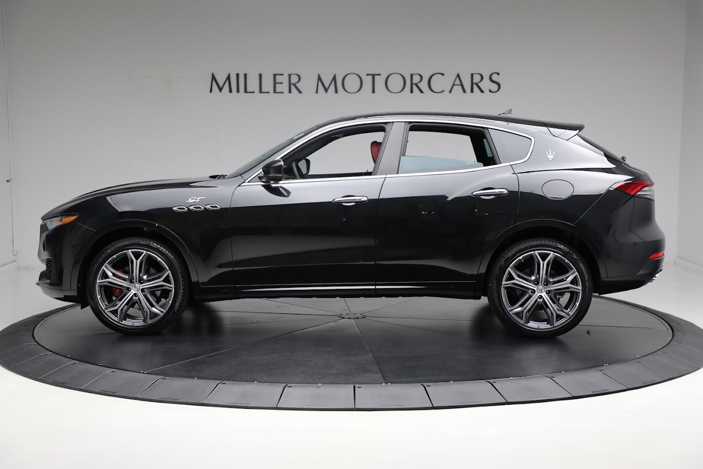 New-2023-Maserati-Levante-GT