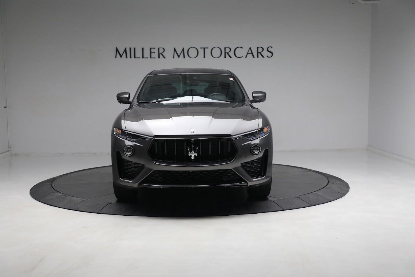 New-2023-Maserati-Levante-Modena