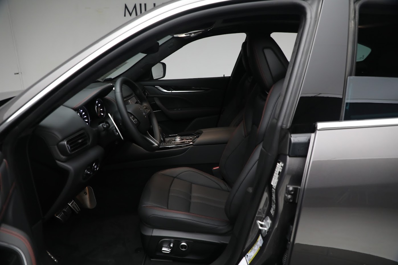 New-2023-Maserati-Levante-Modena