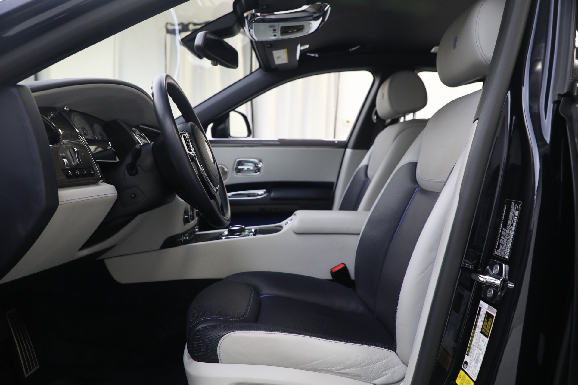 Used-2019-Rolls-Royce-Black-Badge-Ghost