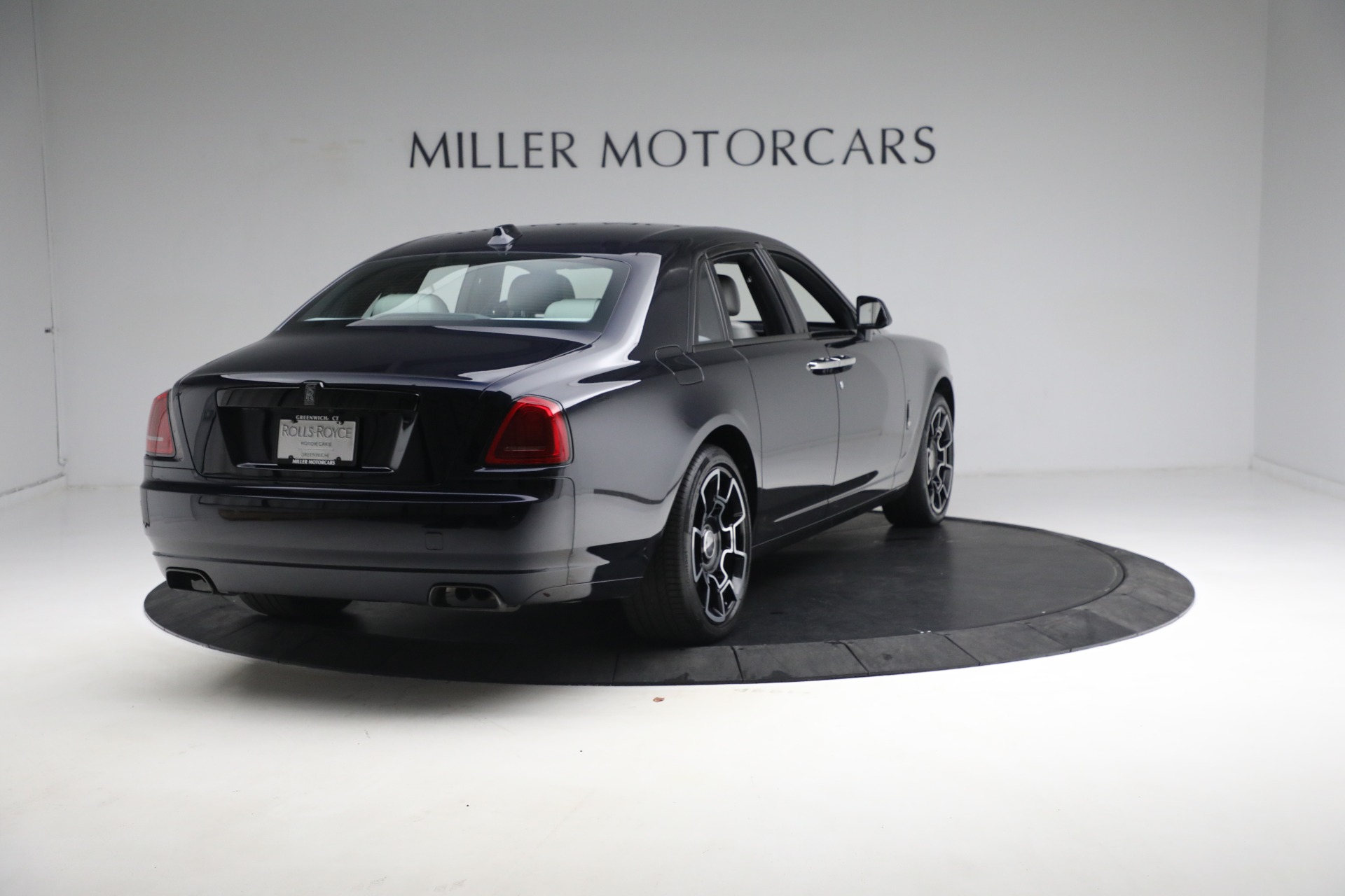 Used-2019-Rolls-Royce-Black-Badge-Ghost