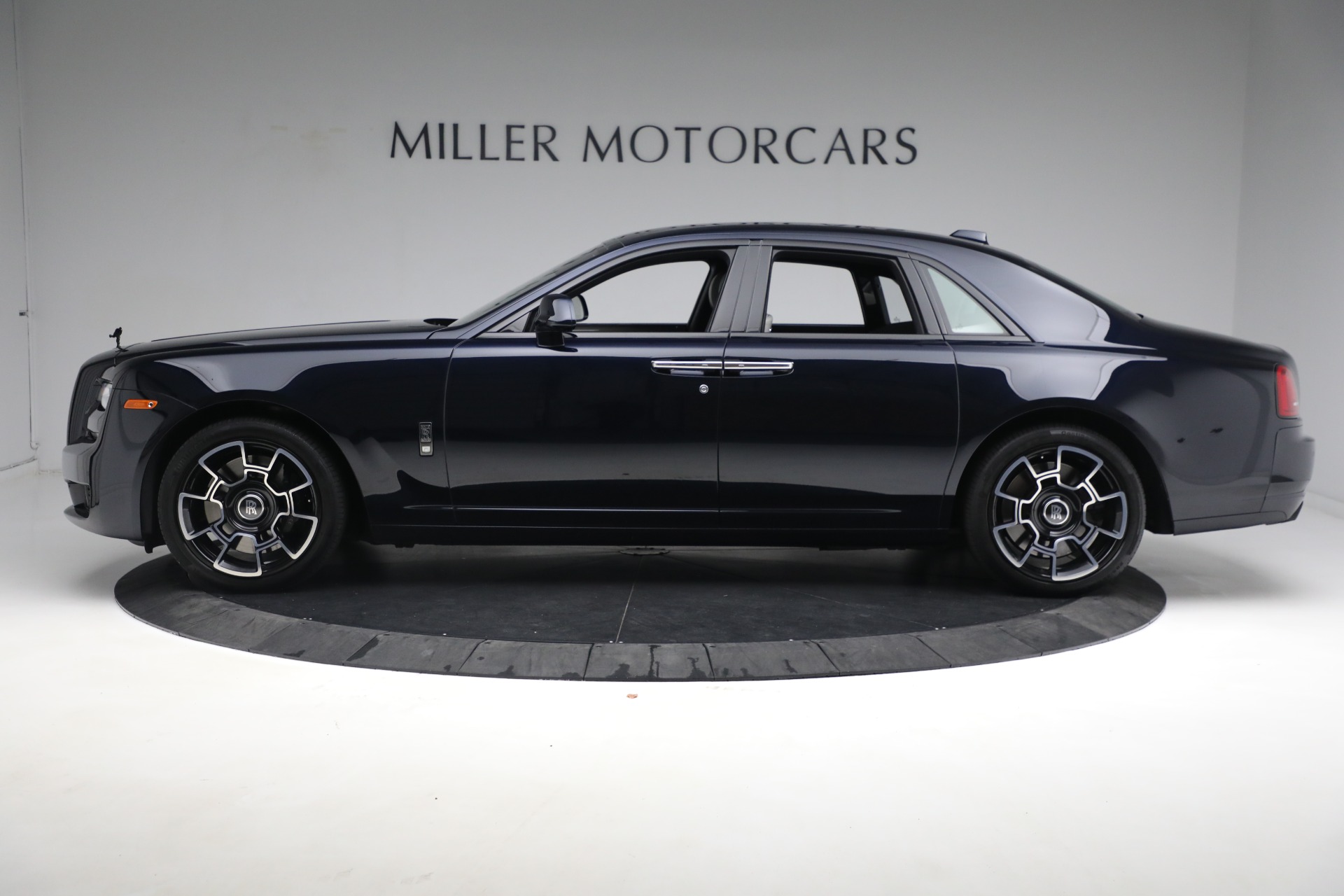 Used-2019-Rolls-Royce-Black-Badge-Ghost