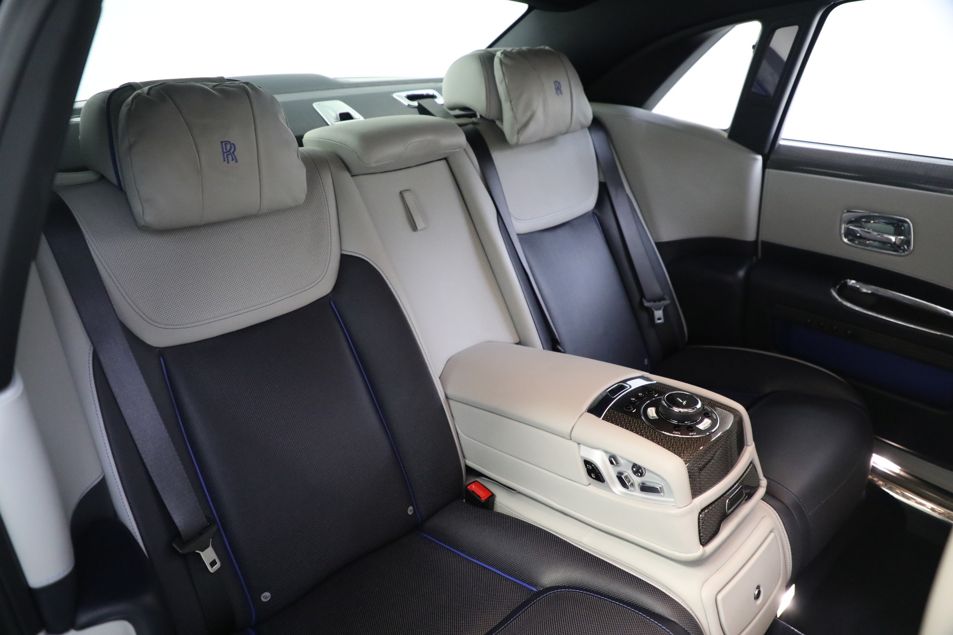 Used-2019-Rolls-Royce-Black-Badge-Ghost