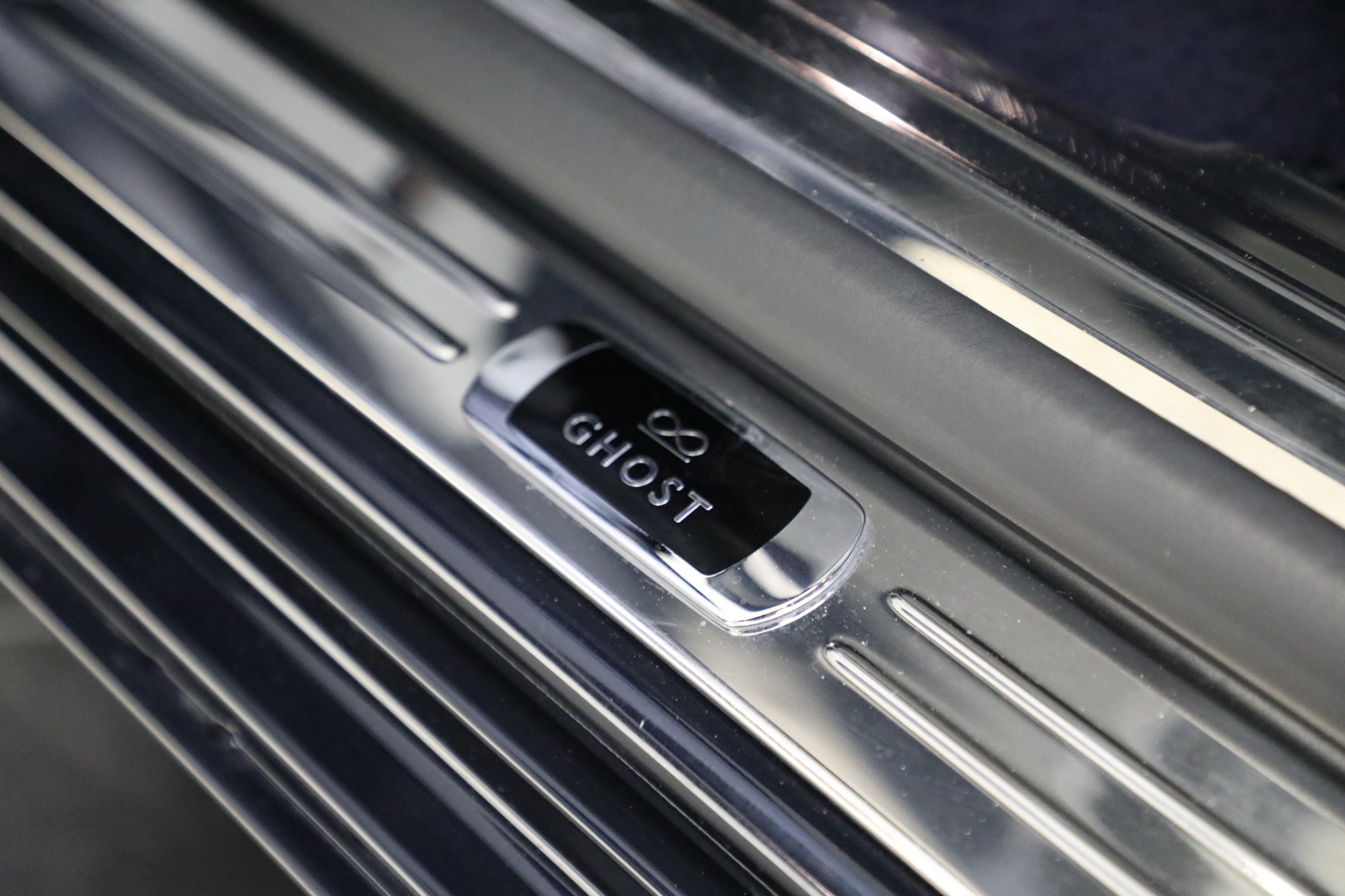 Used-2019-Rolls-Royce-Black-Badge-Ghost